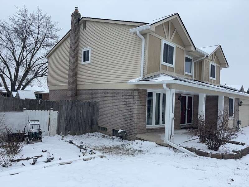 Siding Replacement using Alside Midnight Blue by 180 Contractors