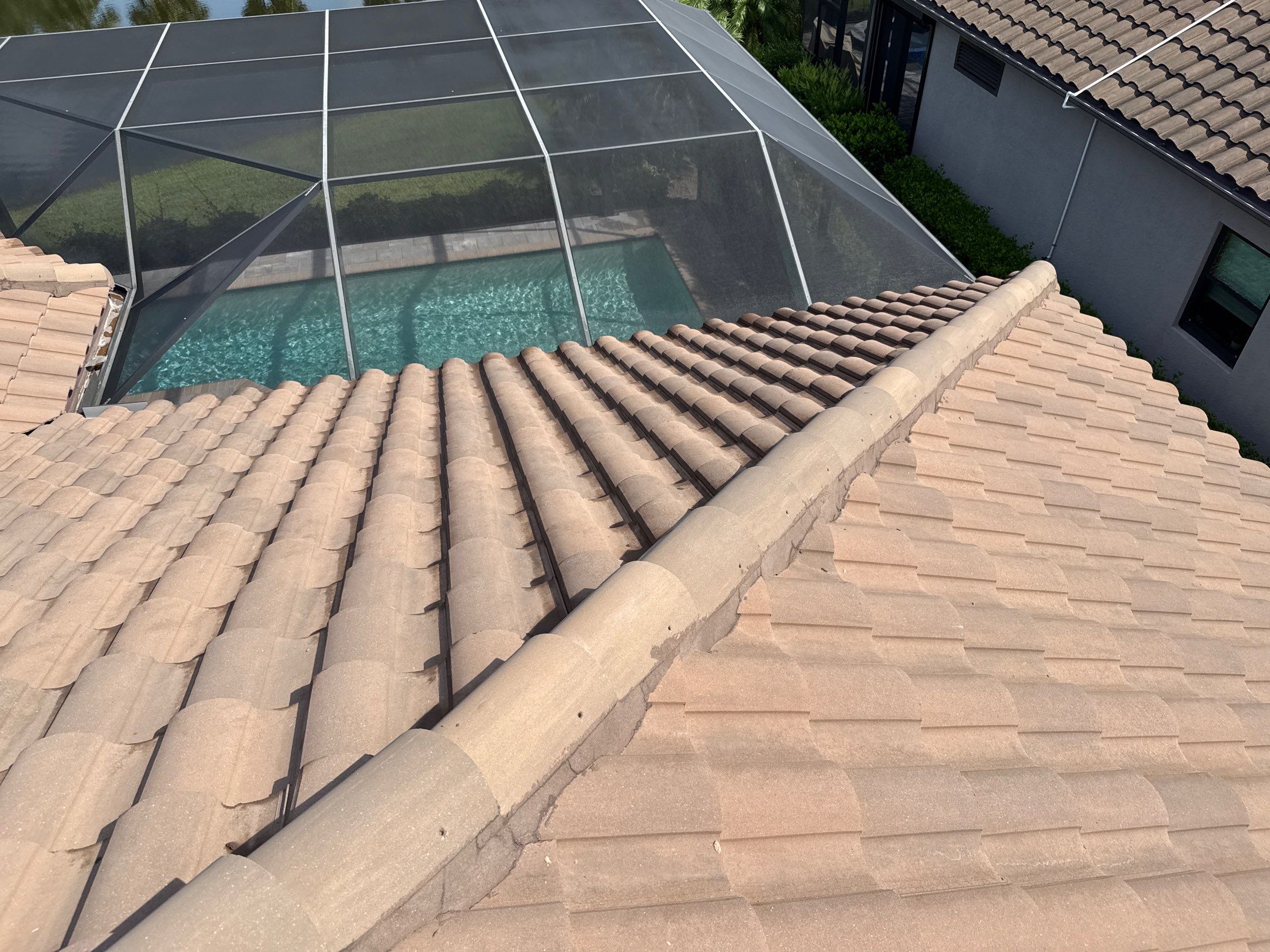 Soft Wash Roof Cleaning – Concrete Tile Roof | Artisan Lakes Esplanade, Palmetto, FL by Sunshine AquaWash