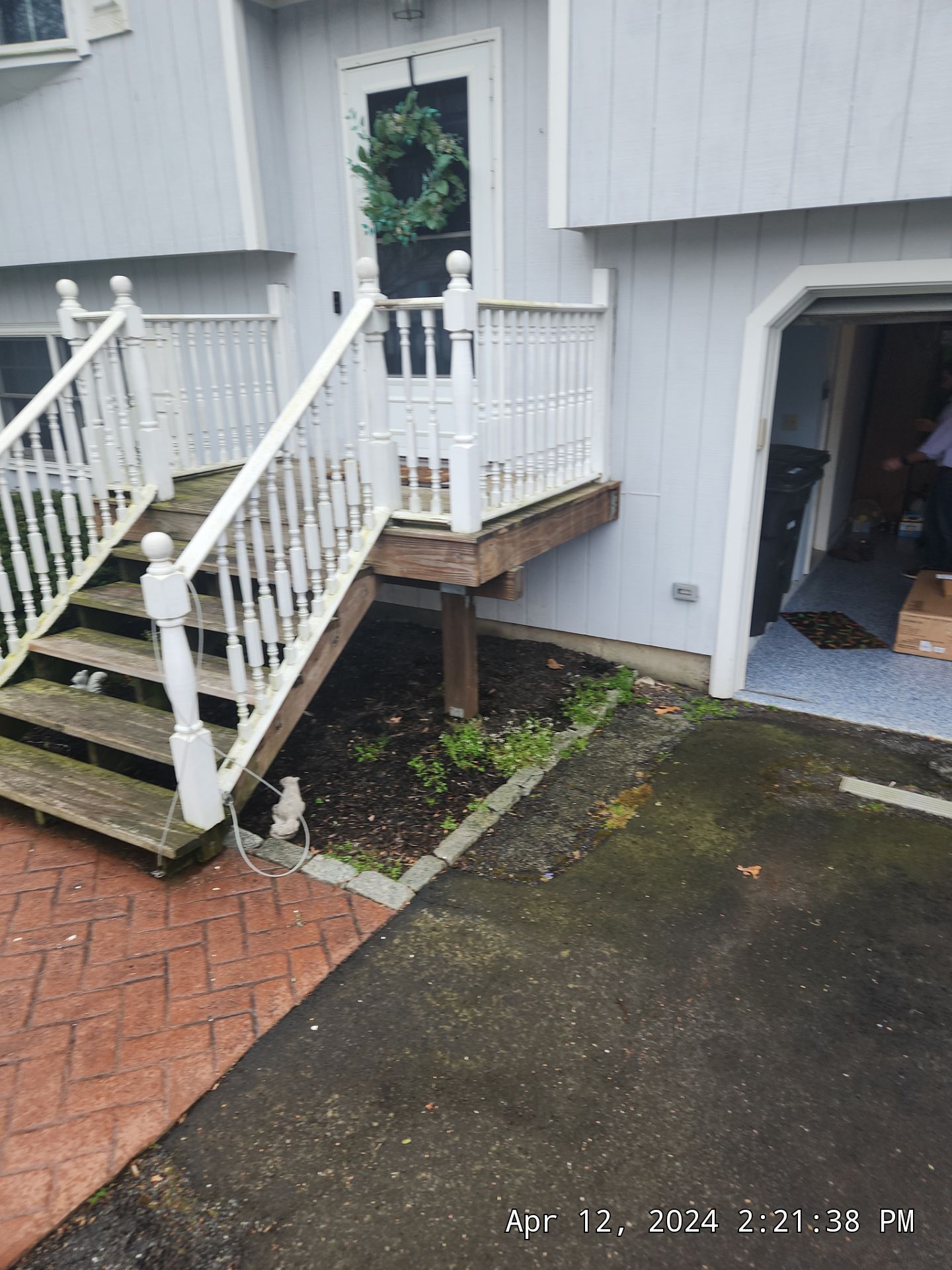 Siding Installation using Certainteed Cedar Impressions Straight Edge Perfection Shingles - D7 - Pacific Blue by A Plus Exterior