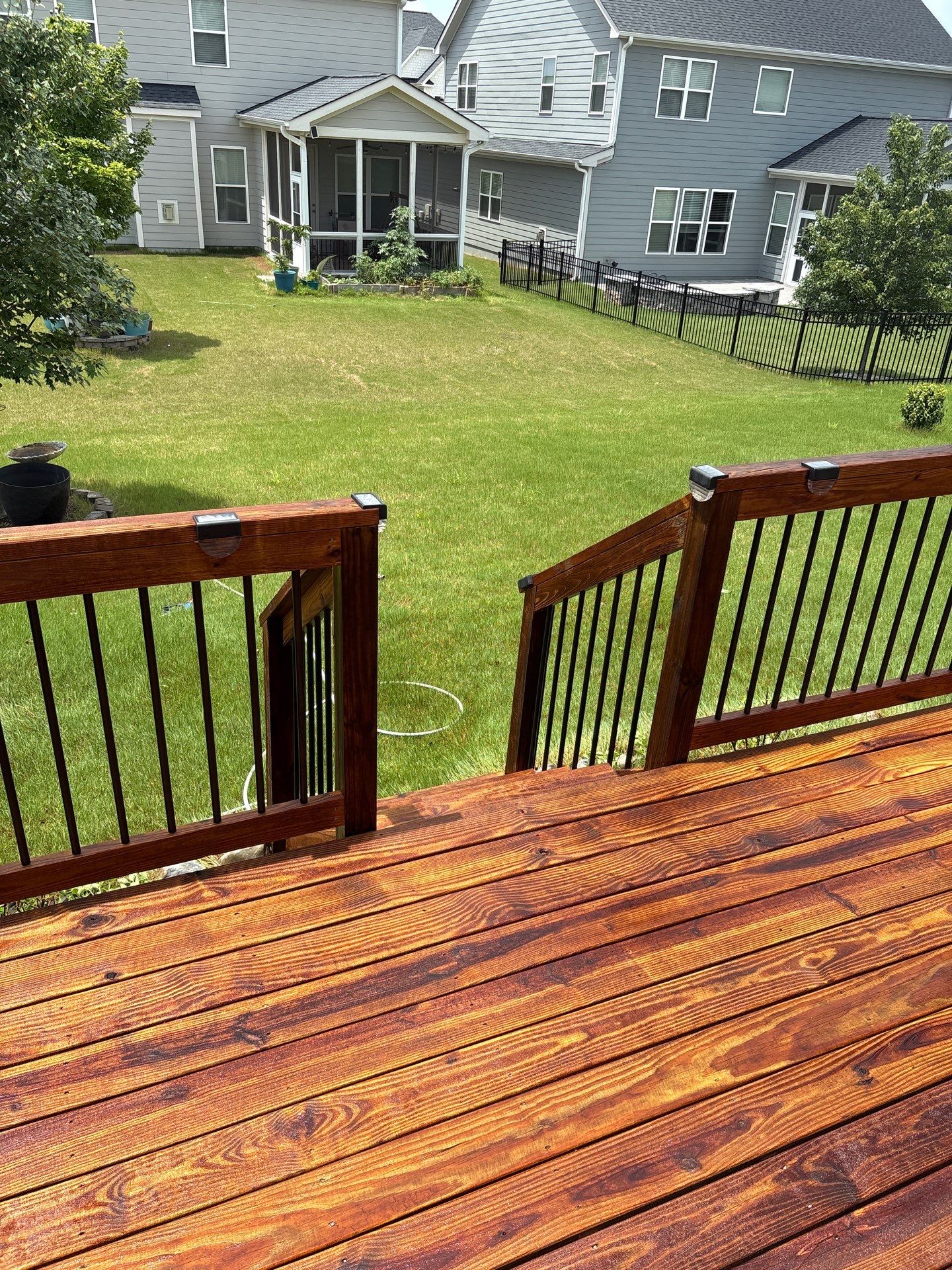 Wood Deck using Wood Sealant by DuraSeal