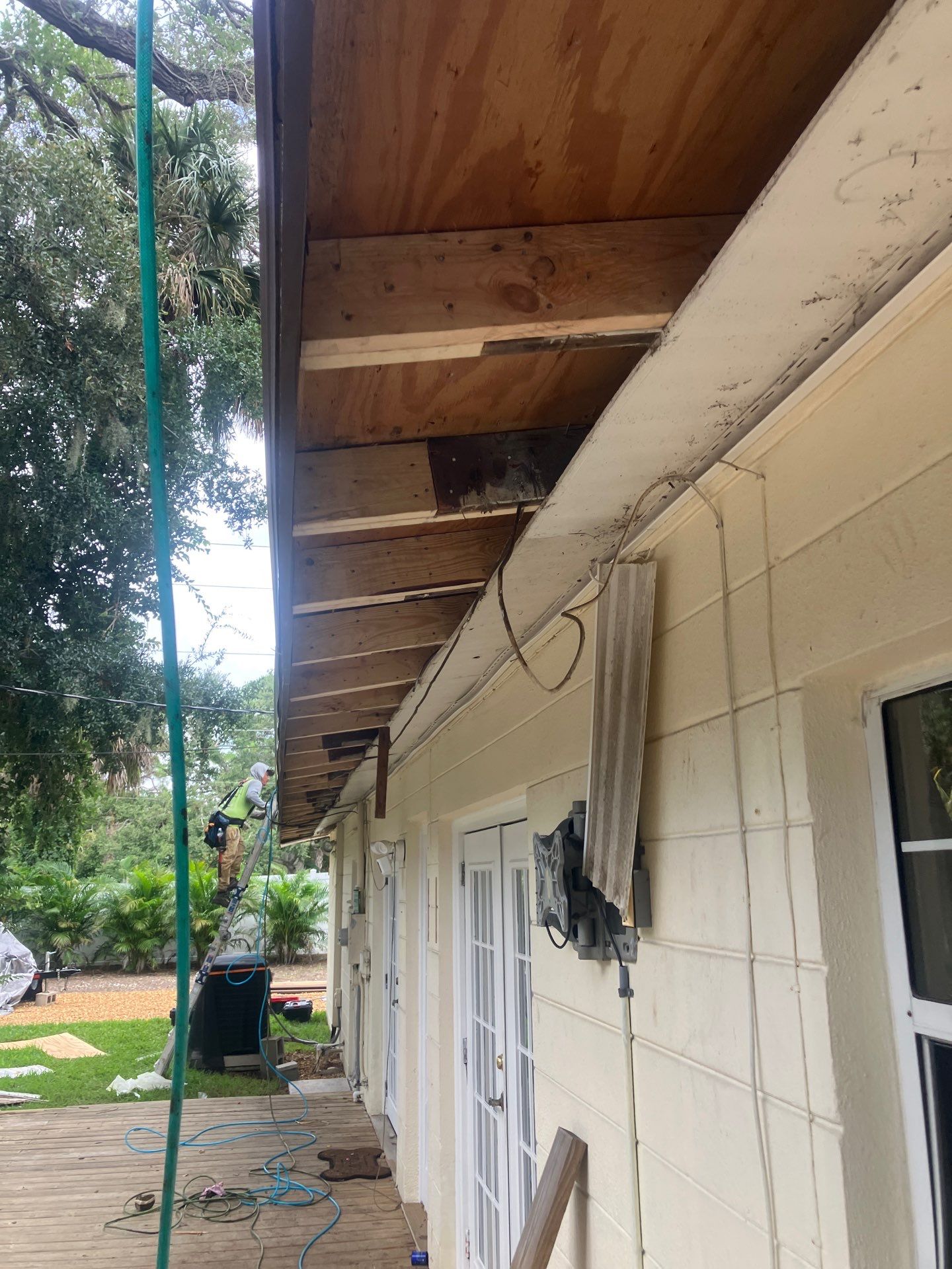 Project in St. Petersburg 33710 by Mitchell Roofing Company LLC