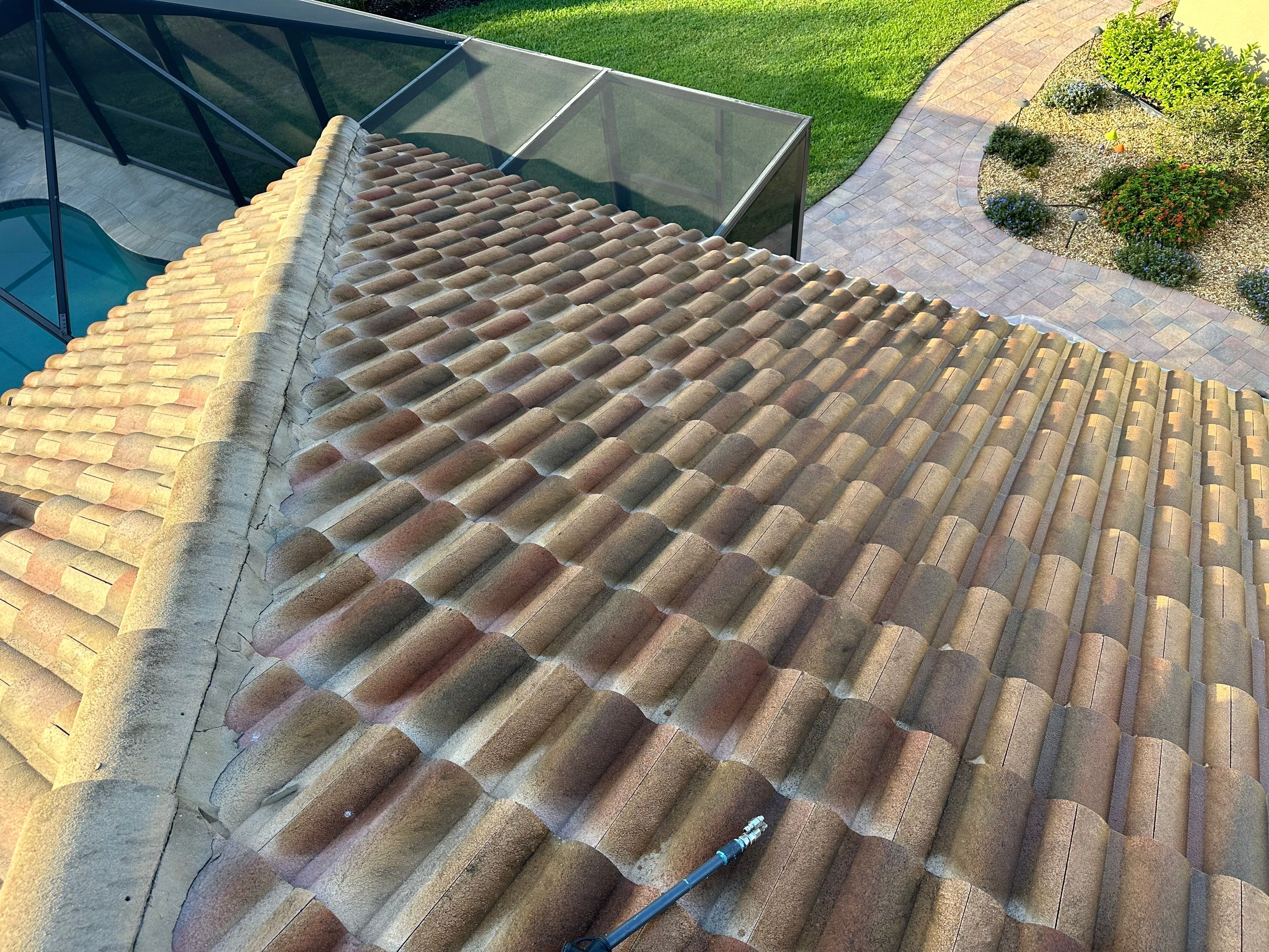Concrete Tile Roof Cleaning in Winding River Community, Bradenton, FL | Sunshine AquaWash by Sunshine AquaWash