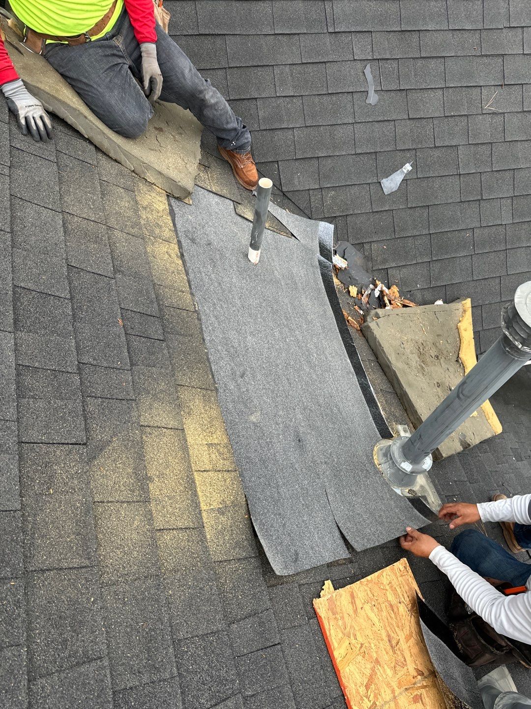 Hail Damage using Owen's Corning Duration (Lifetime) Shingles by Roof Repair Company