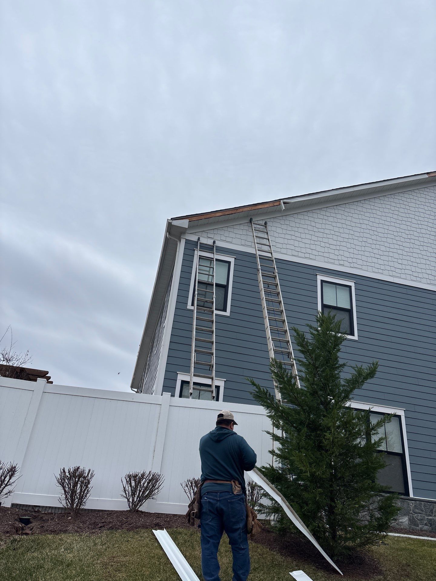 Siding and Trim Repair by Winchester Roofing