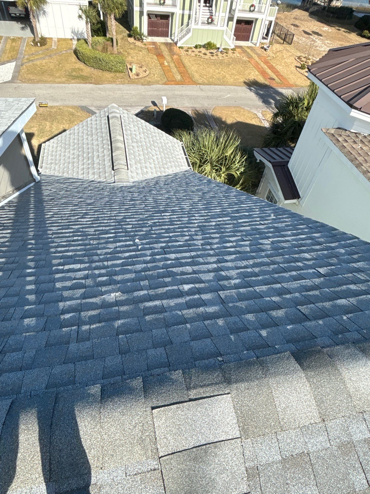 GAF HDZ - Fox Hollow Gray by Linta Roofing
