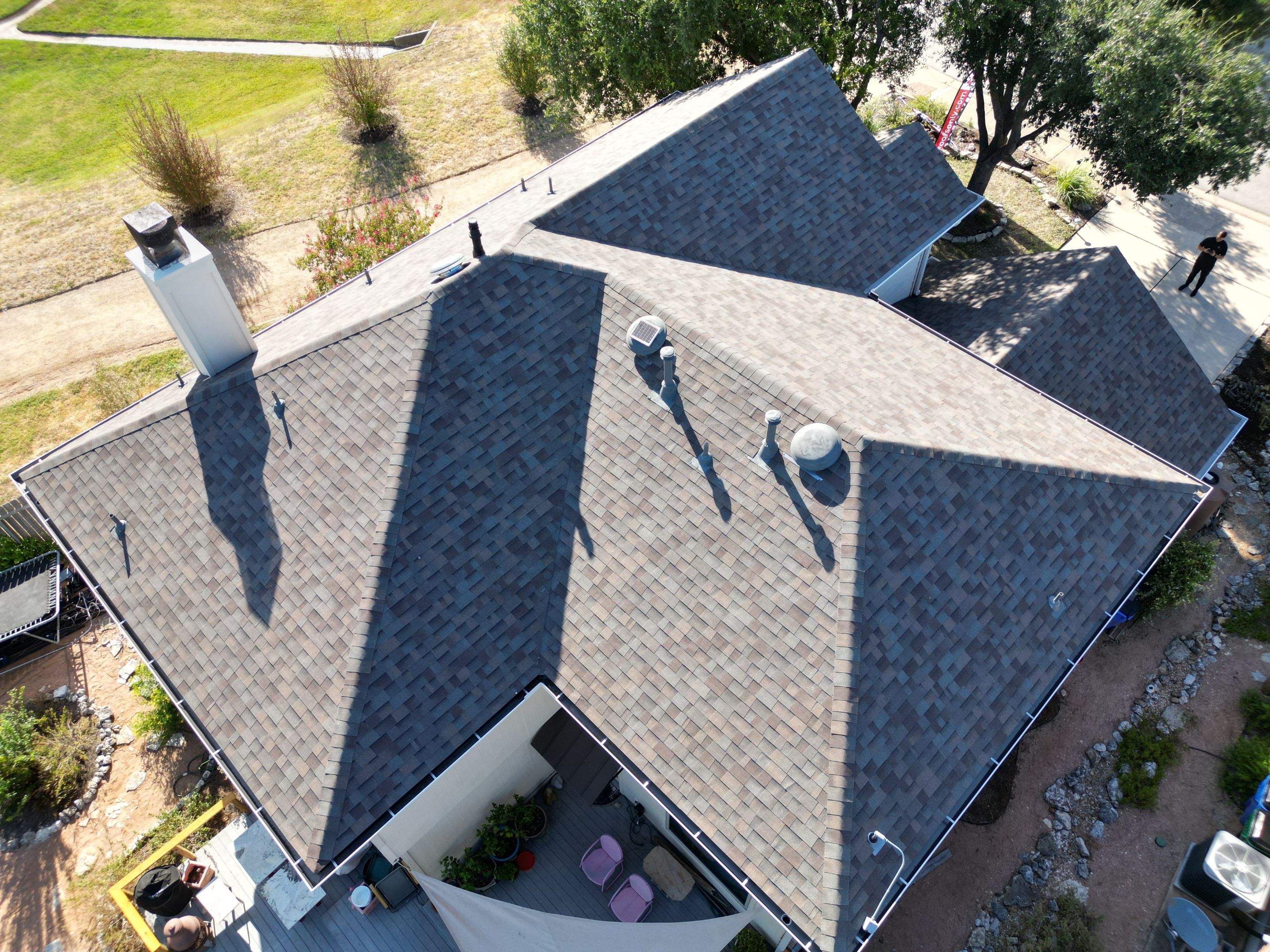 Natural Wood - Malarkey Highlander by RoofsOnly.com