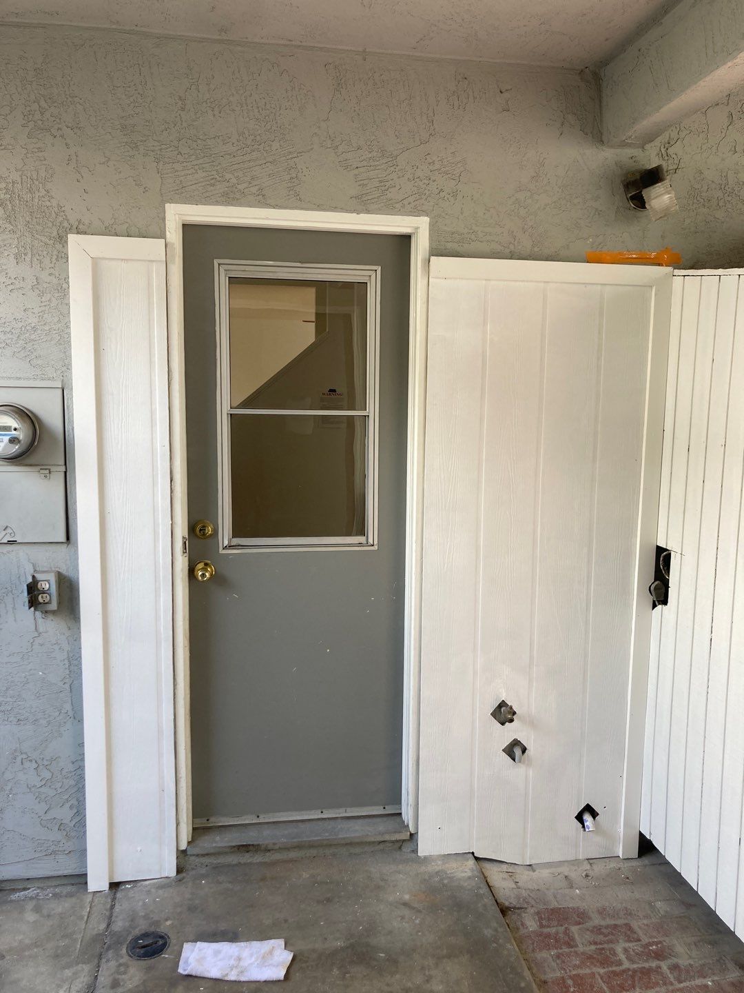 Siding, Paint, Blinds & Smoke Detectors by Andre Handyman