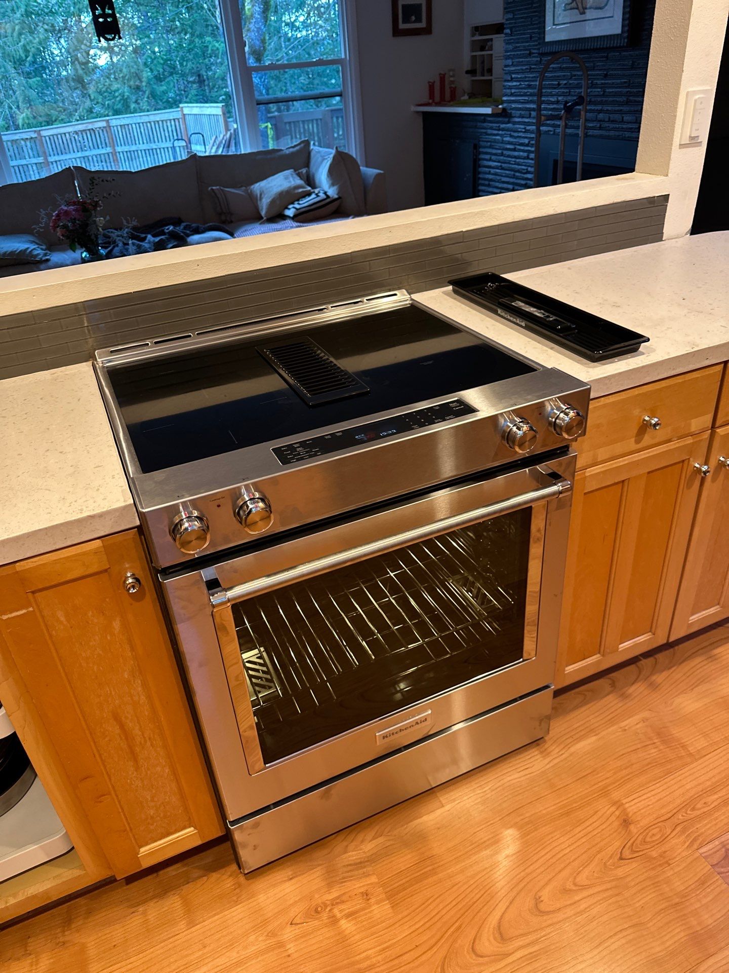 Formica Countertop Cuts/ Downdraft Range Installation by RoundHouse Installations