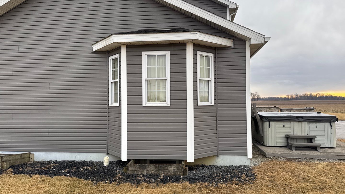 Siding Installation using Alside Coventry D4DL by Nitro Roofing and Construction