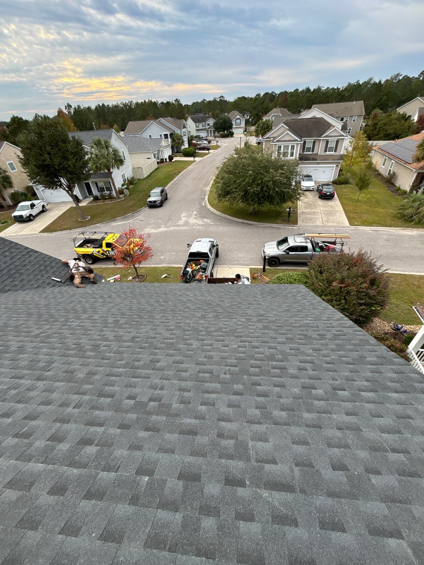 GAF HDZ - Charcoal by Linta Roofing Inc