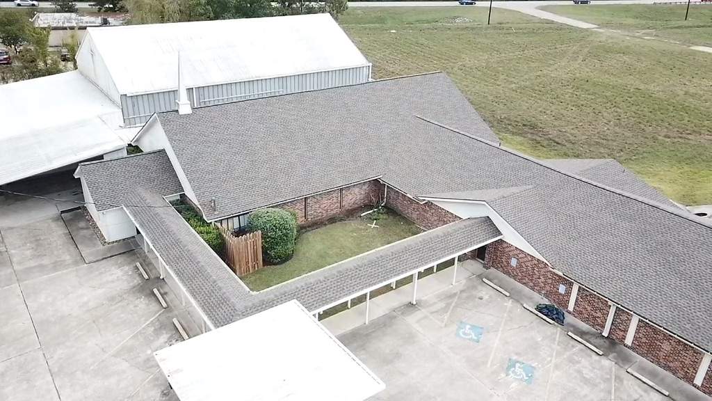 GAF Timberline HDZ Weathered Wood by STX Roofing
