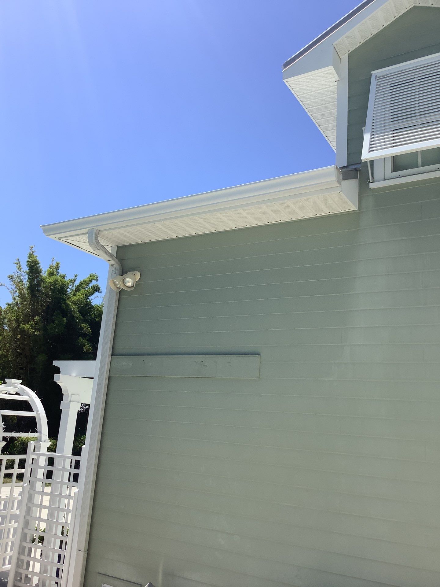 Gutter Cleaning Service in Sarasota FL by Gutter Professors