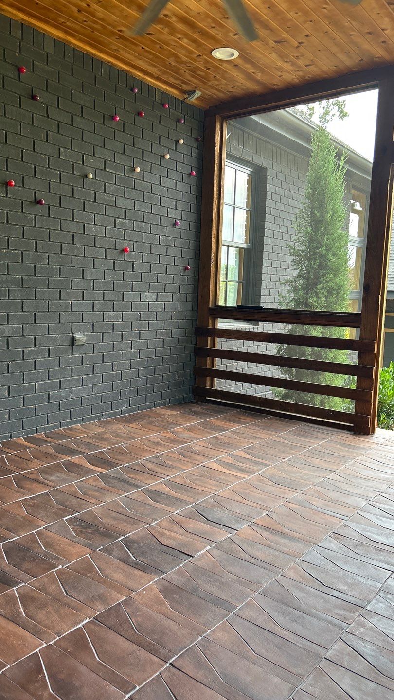 Terra cotta porch  by Footprints Floors of Nashville