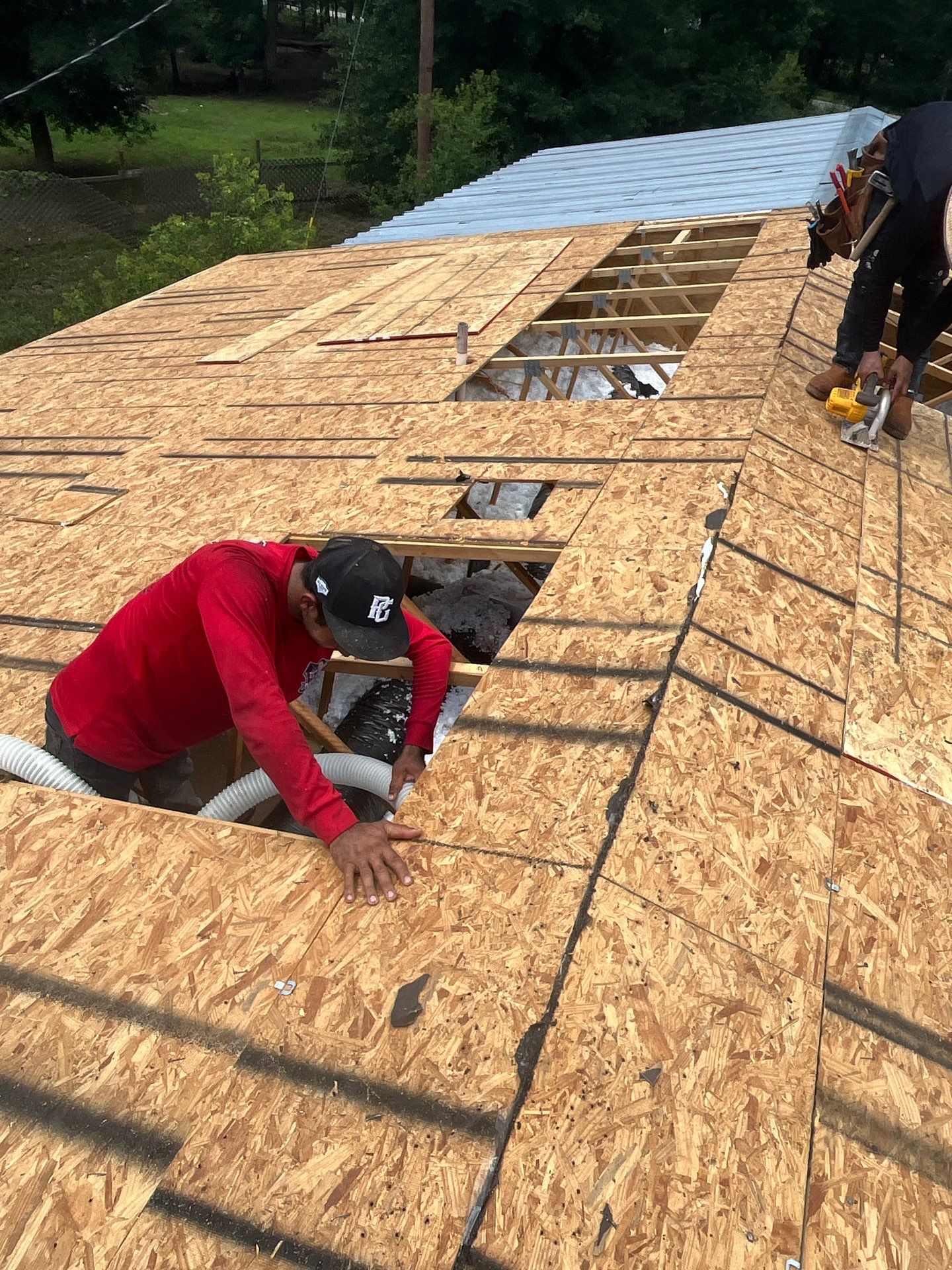 Residential Roofing Installation using Owen's Corning Duration (Lifetime) Shingles by Roof Repair Company