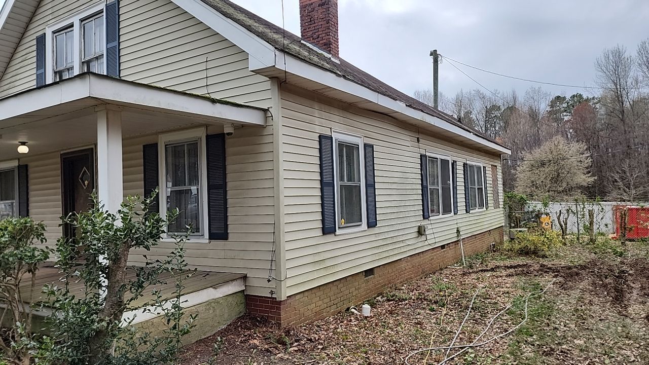 House Wash using cleaner by Power Wash Masters LLC