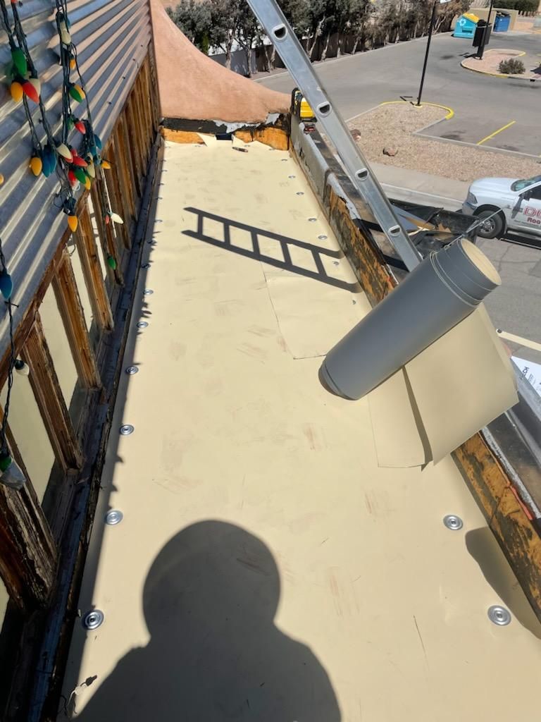TPO Roof Replacement on entry of Albuquerque Restaurant by Doyle Roof Masters Inc