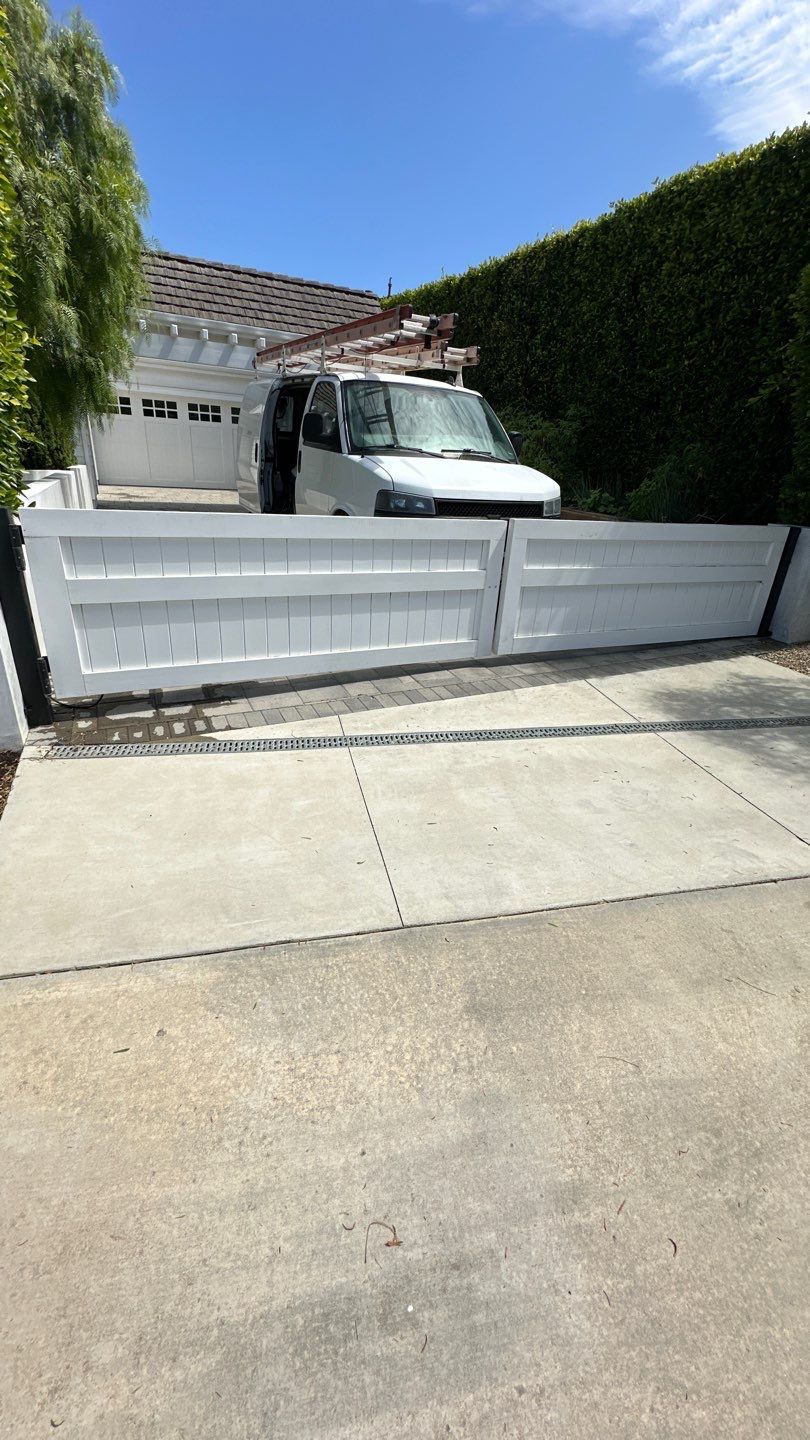 House wash in Newport Beach, Ca by Property Cleaning Experts, LLC
