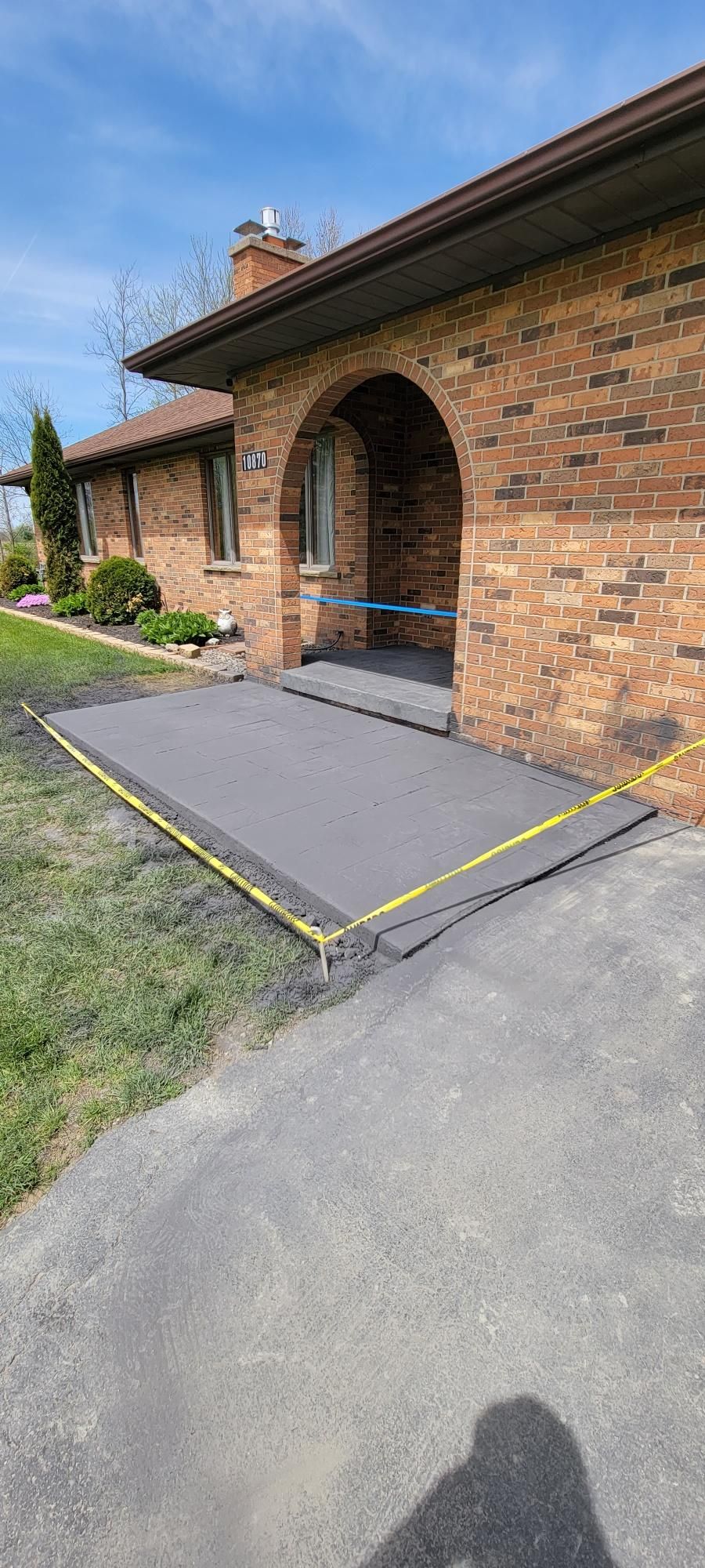 Outdoor Living Addition and Concrete by Ivy Lea Construction