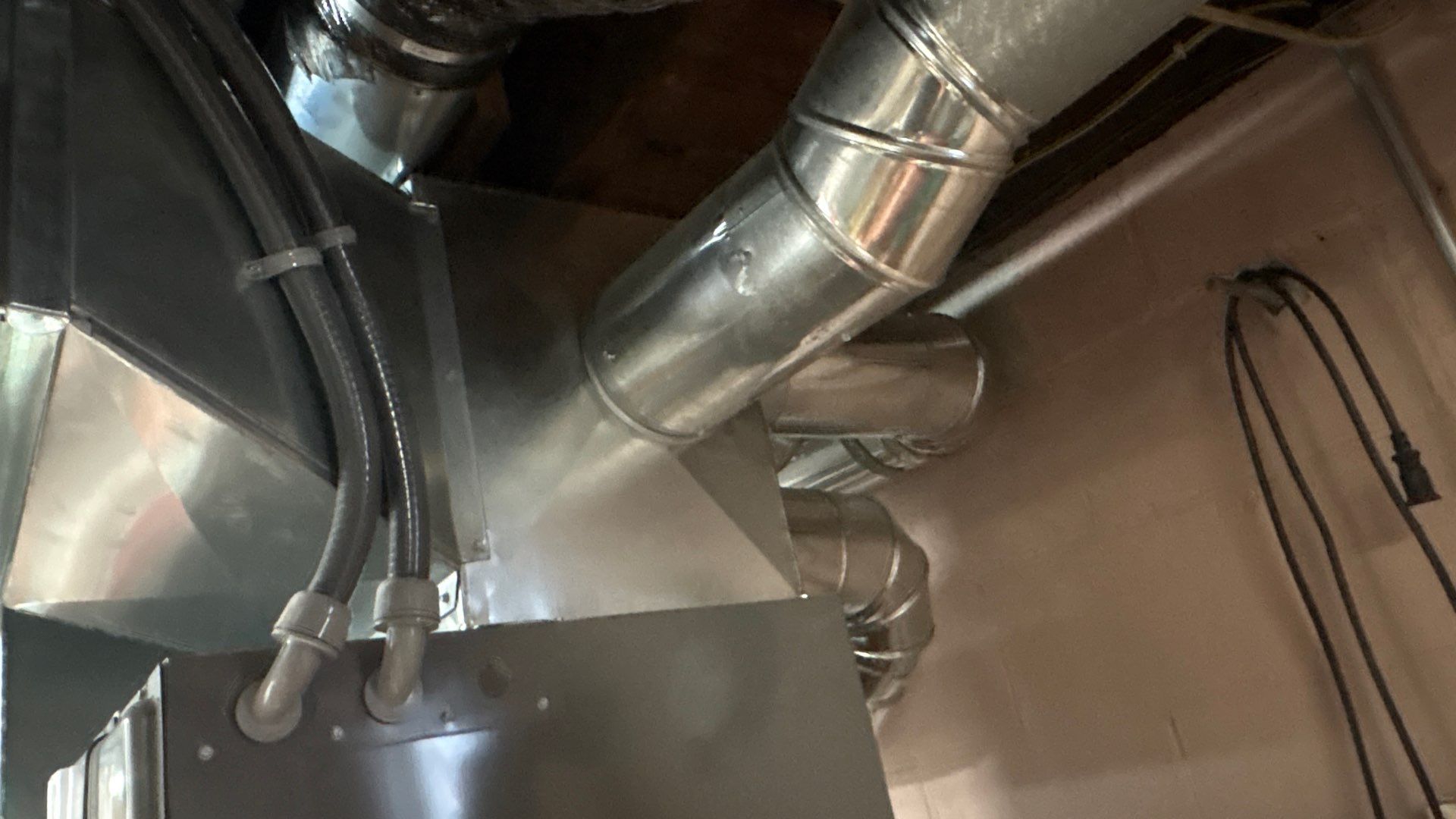 Comprehensive Air Duct Cleaning and Debris Removal in Rogers, OH by Superior Air Duct Cleaning