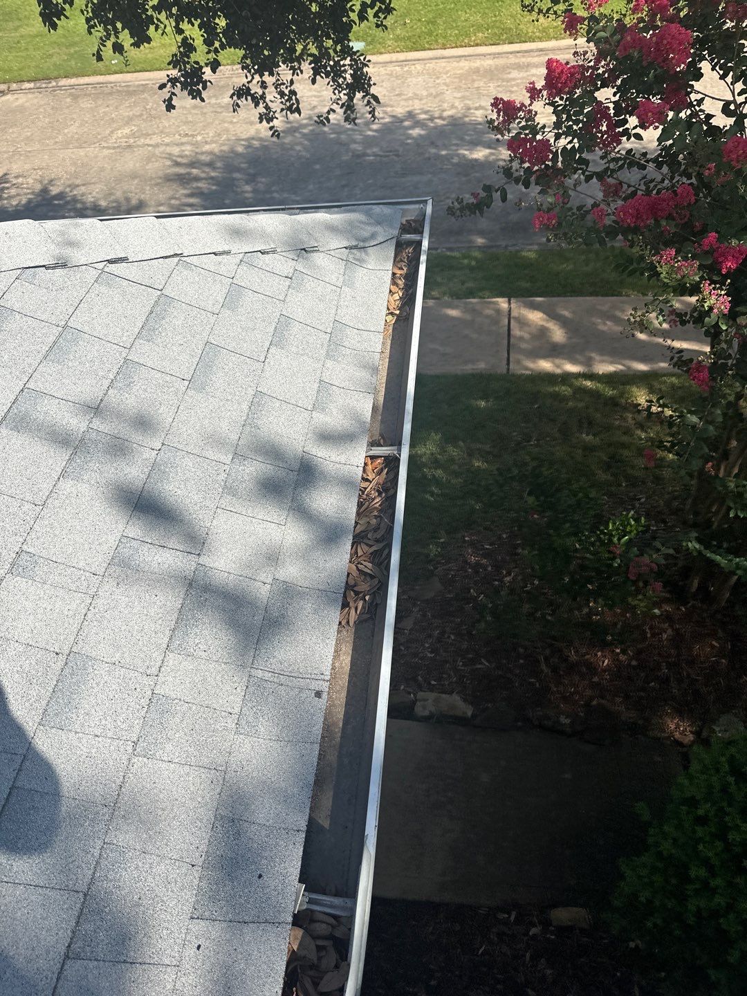Hail Damage using Owen's Corning Duration (Lifetime) Shingles by Roof Repair Company