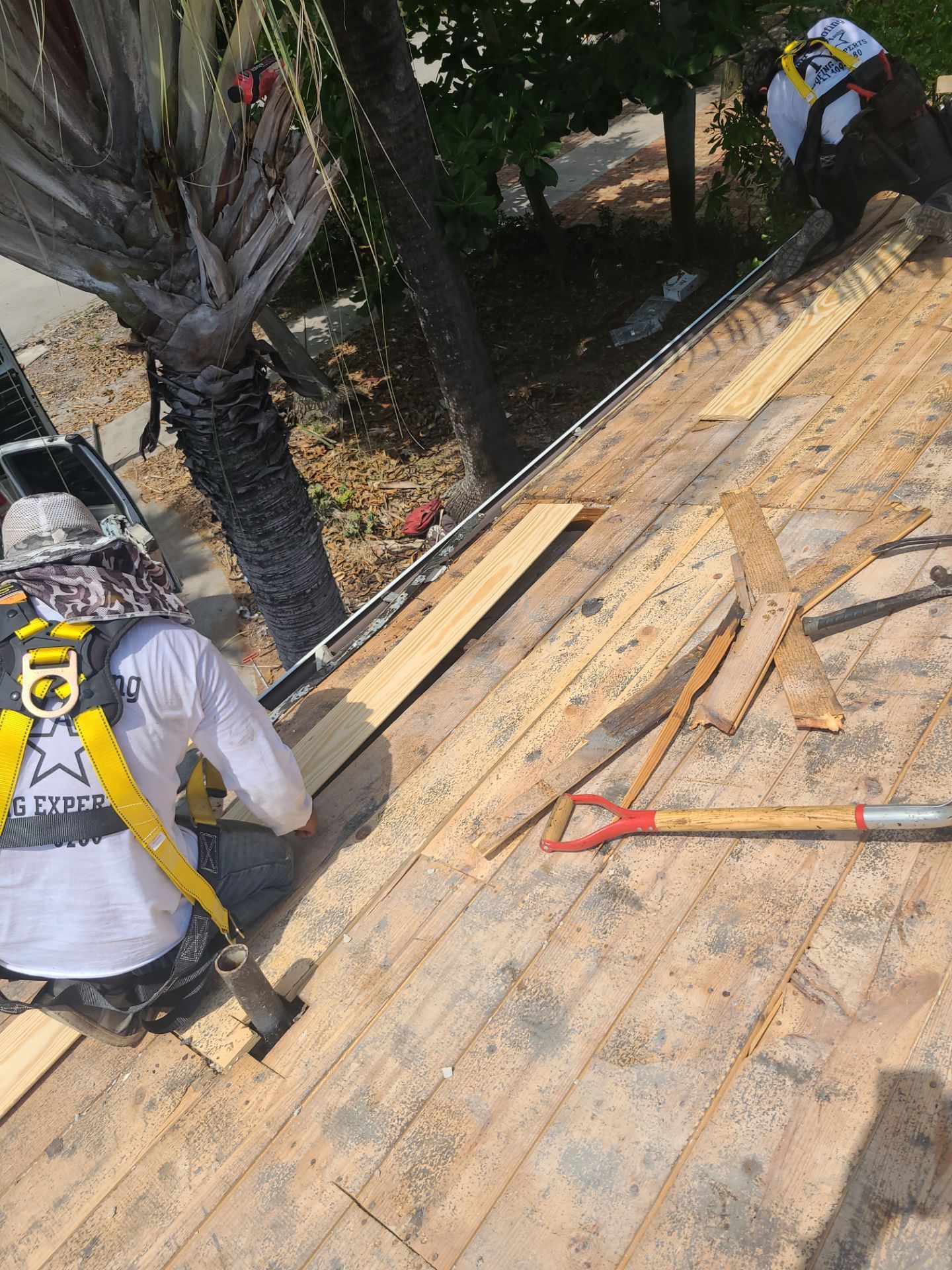 New Tile Roof & Flat Roof Installation in Boca Raton β Durable, Stylish & Weather-Resistant by Aastro Roofing