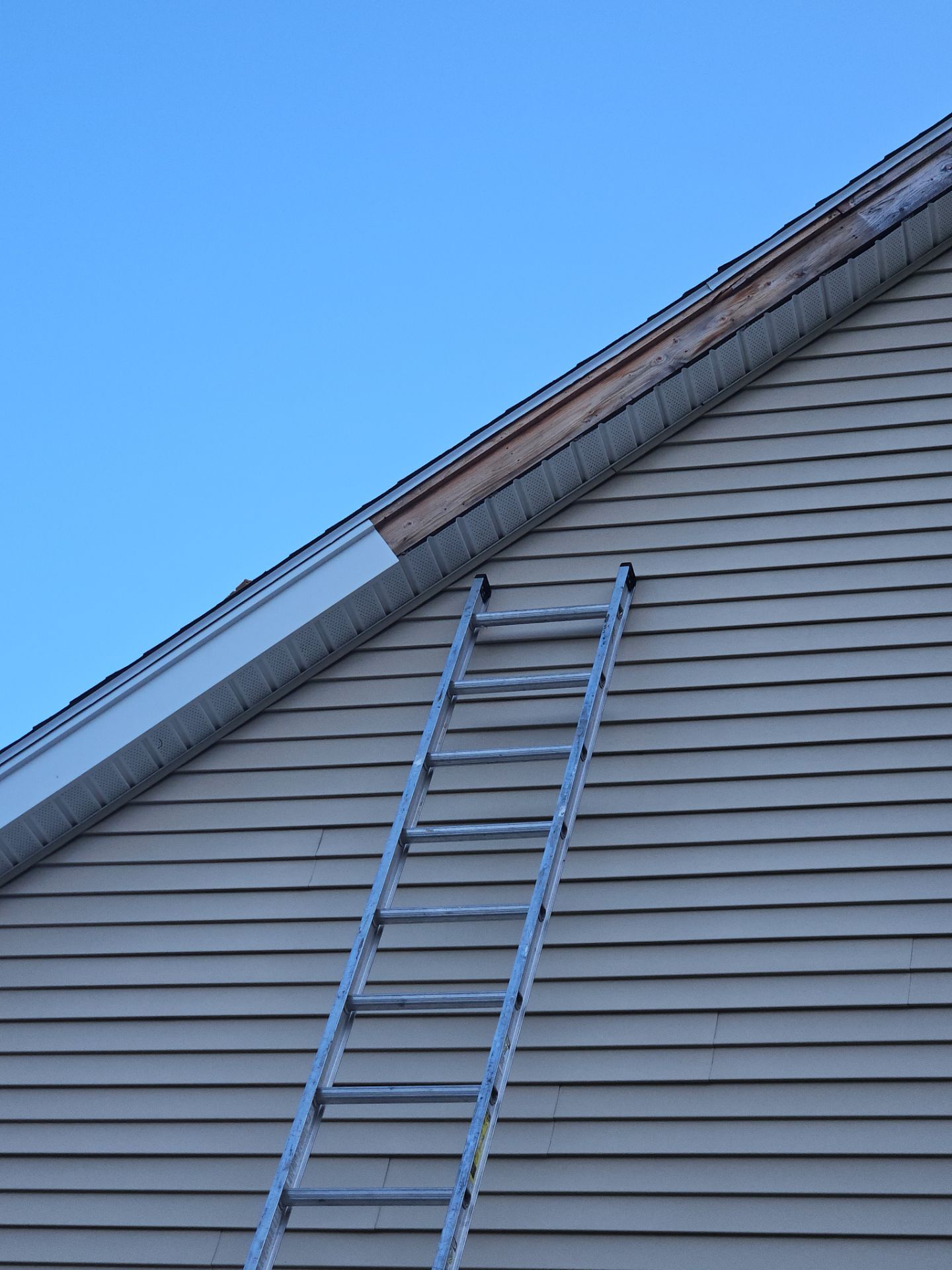 Siding Rake Repair – Littleton, MA by Mighty Dog Roofing of Greater Middlesex County