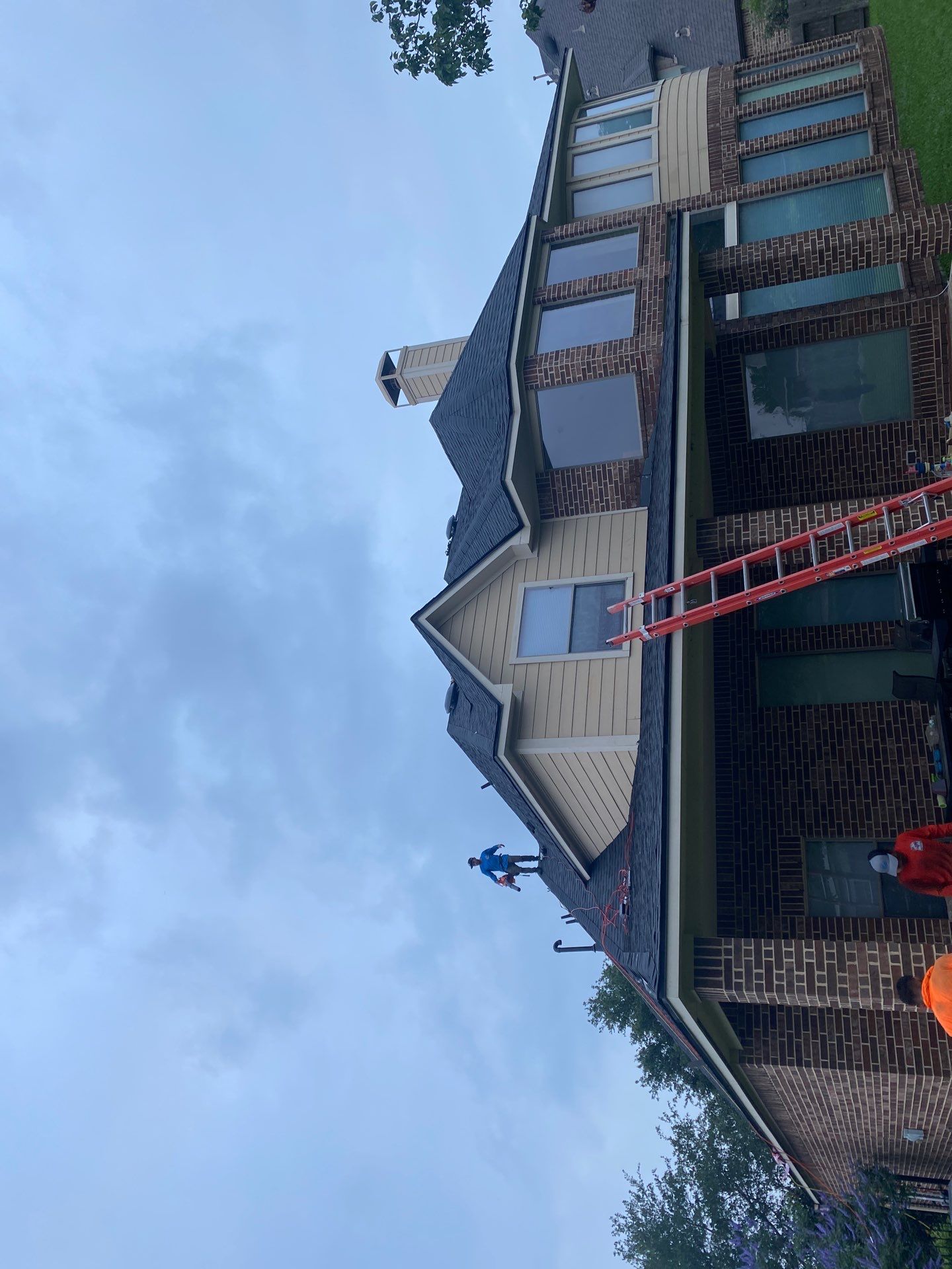 Residential Roofing Installation using Owen's Corning Duration (Lifetime) Shingles by Roof Repair Company