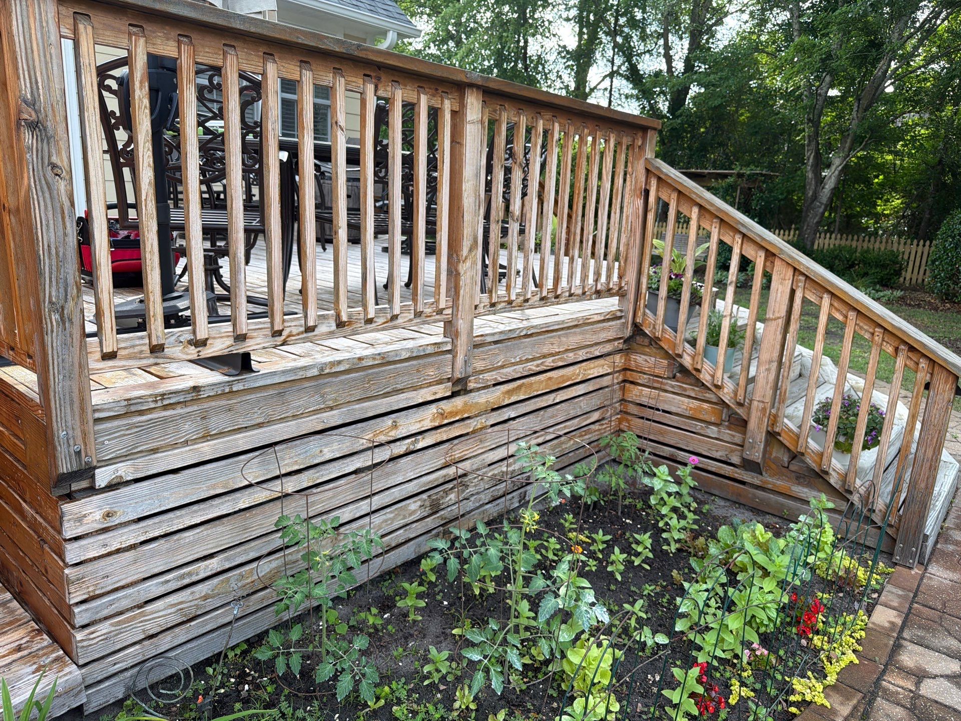 Deck using Wood Sealant by DuraSeal