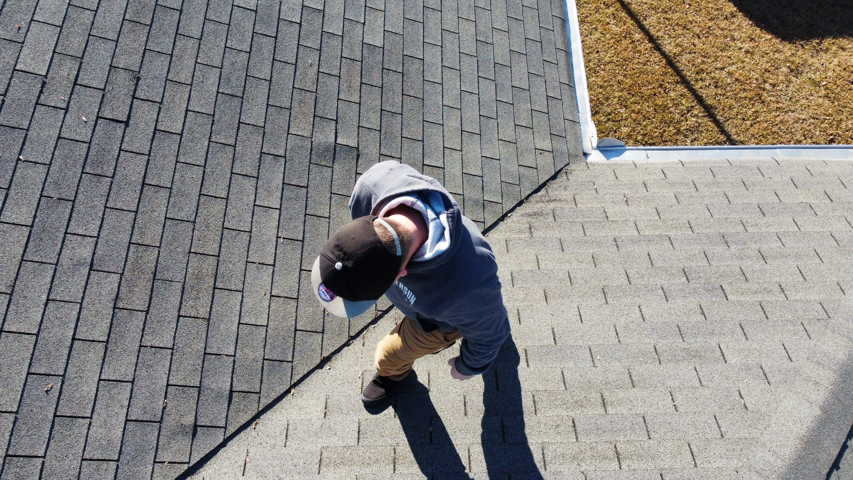 Residential Roofing Installation using Owens Corning Oakridge Roofing System by Undersun Roofing 