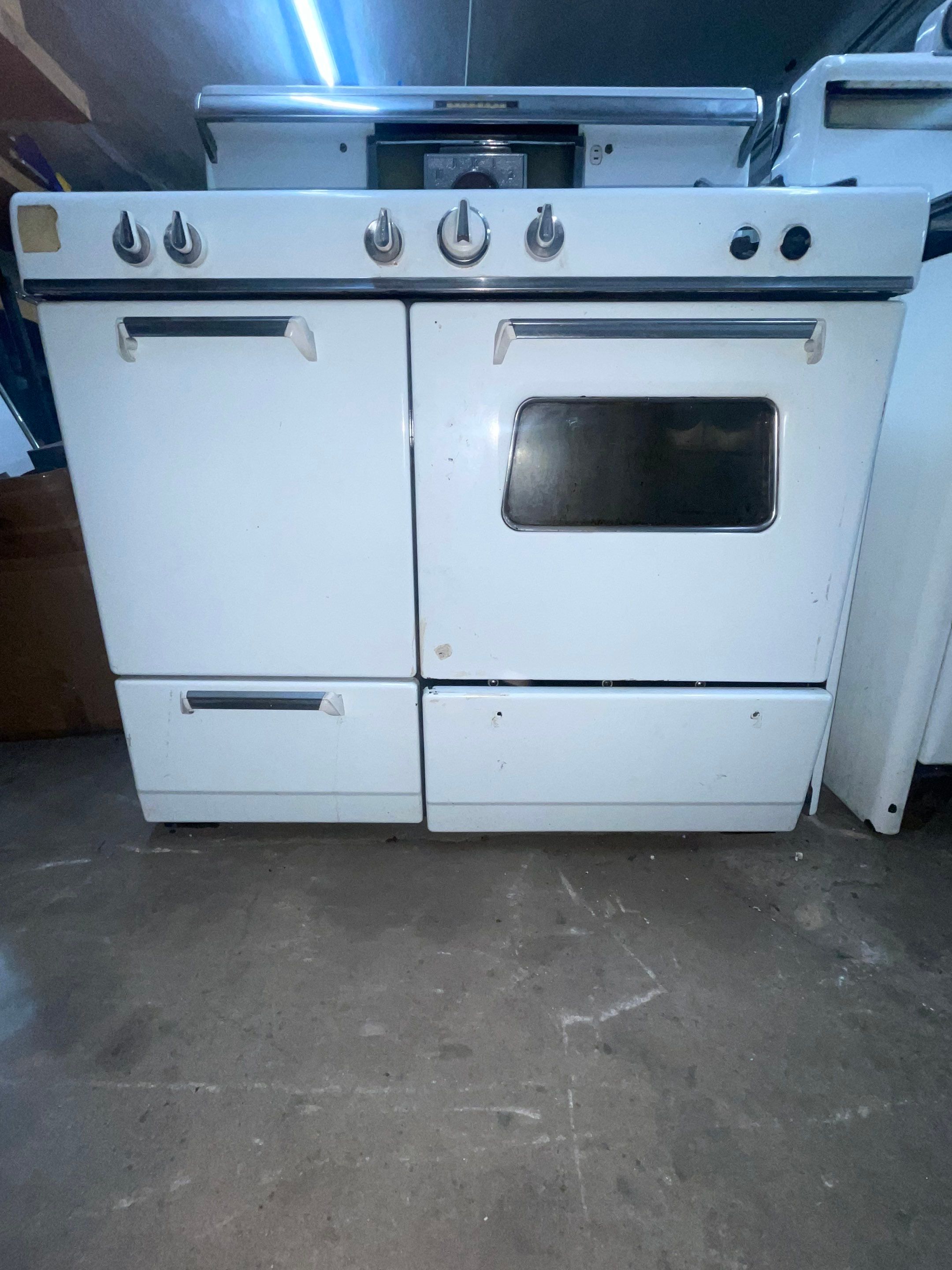 Stoves for Sale as of December 2023 by Belgrove Appliance Inc