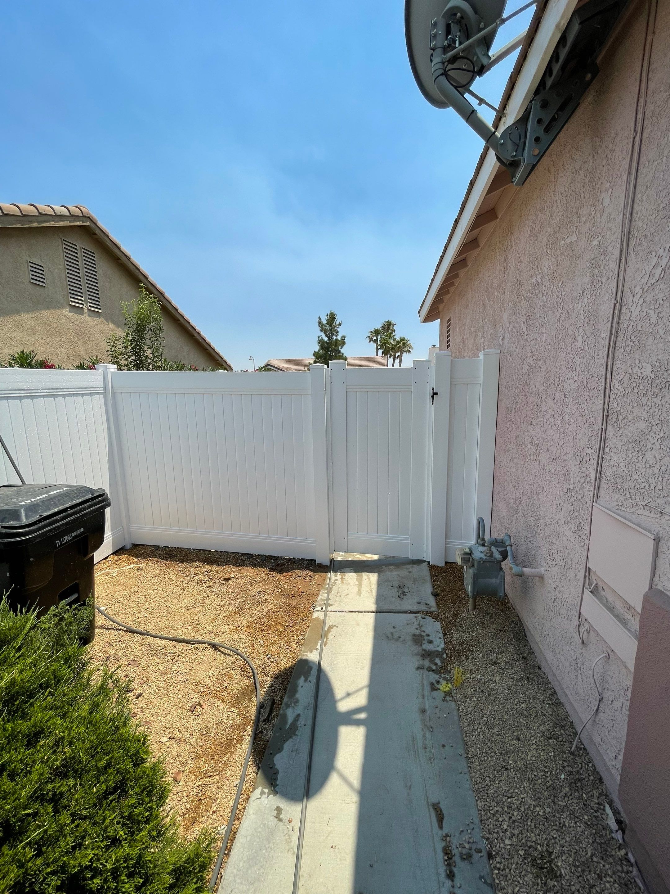 Fence Installation using Vinyl by Fence Guys Inc. 