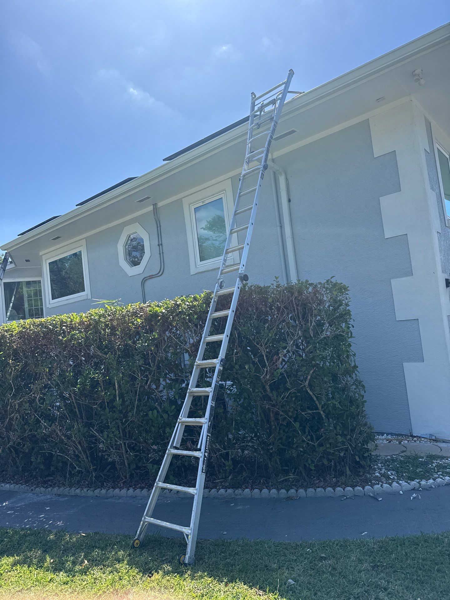 Cleaning Gutters in Sarasota FL by Gutter Professors