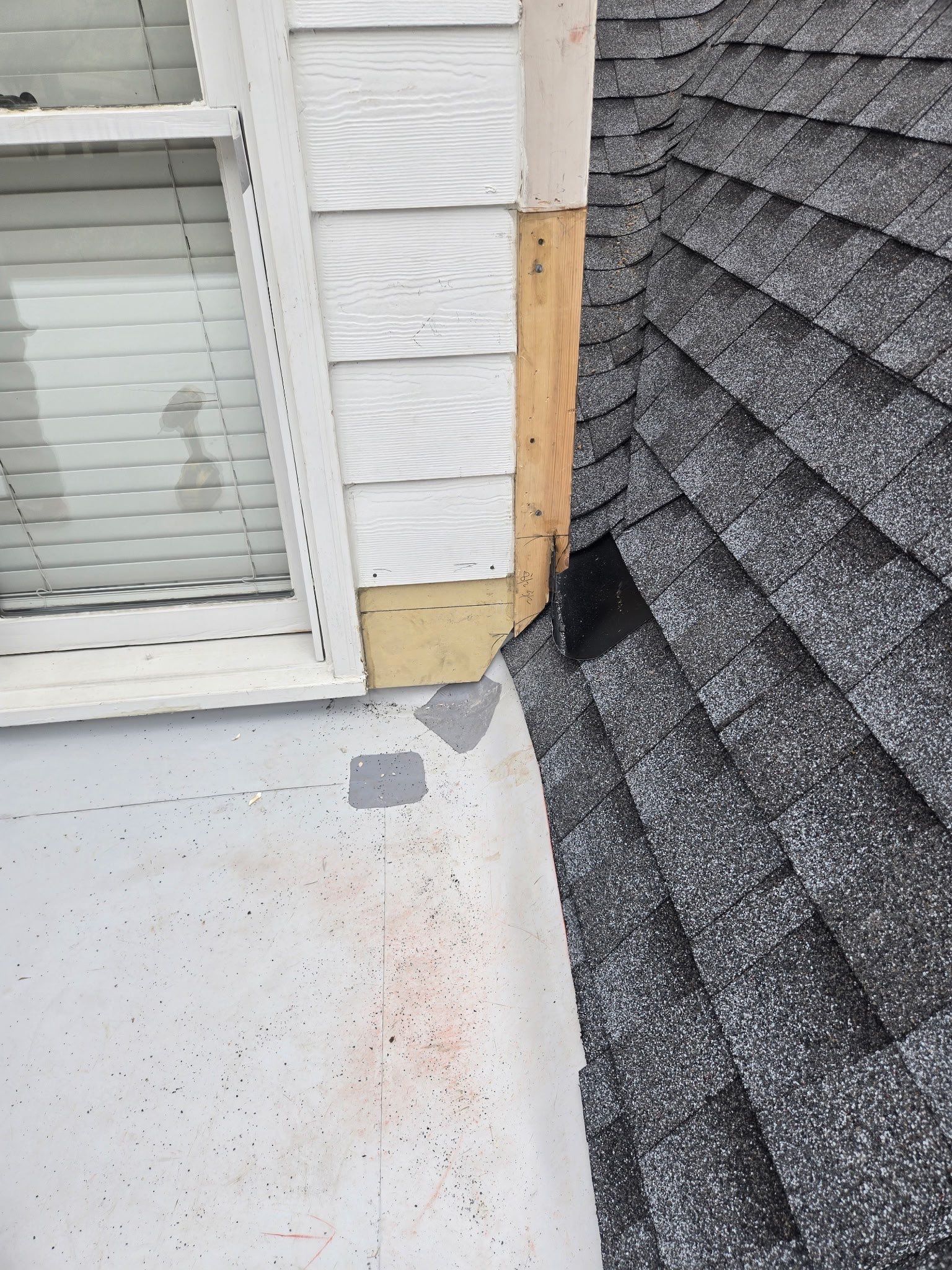 Germantown Roof Replacement Featuring GAF Timberline HDZ Shingles and New Gutter System in Germantown by Revival Roofing Services