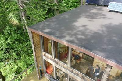 3008 Sinclair Island