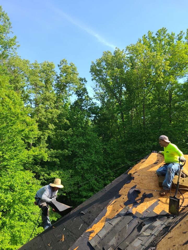 Clifton - CertainTeed Landmark Charcoal Black by RM Banning, Inc.