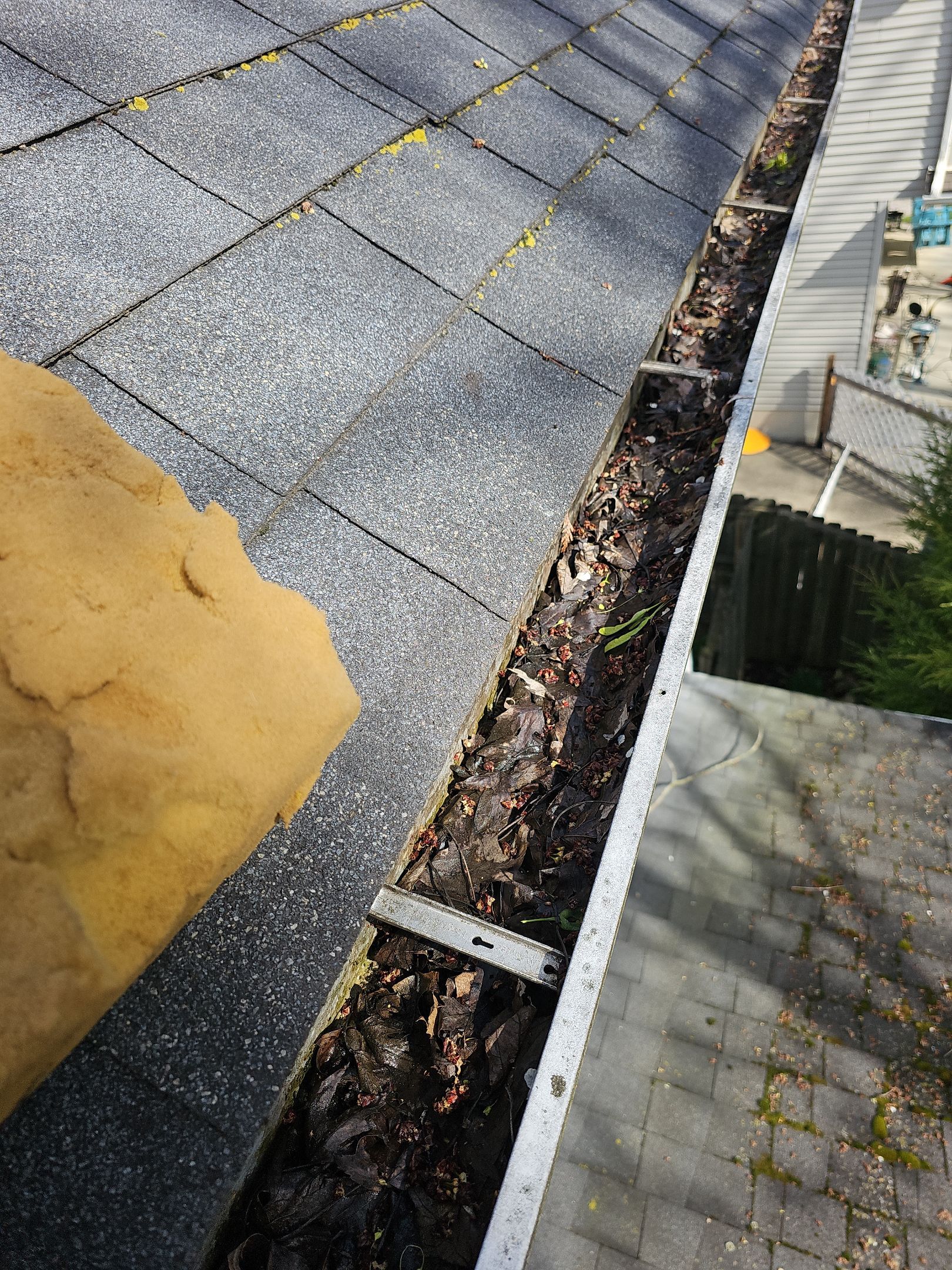 ATLAS PINNACLE COLOR: BLACK SHADOW by Eagle Eye Roofing