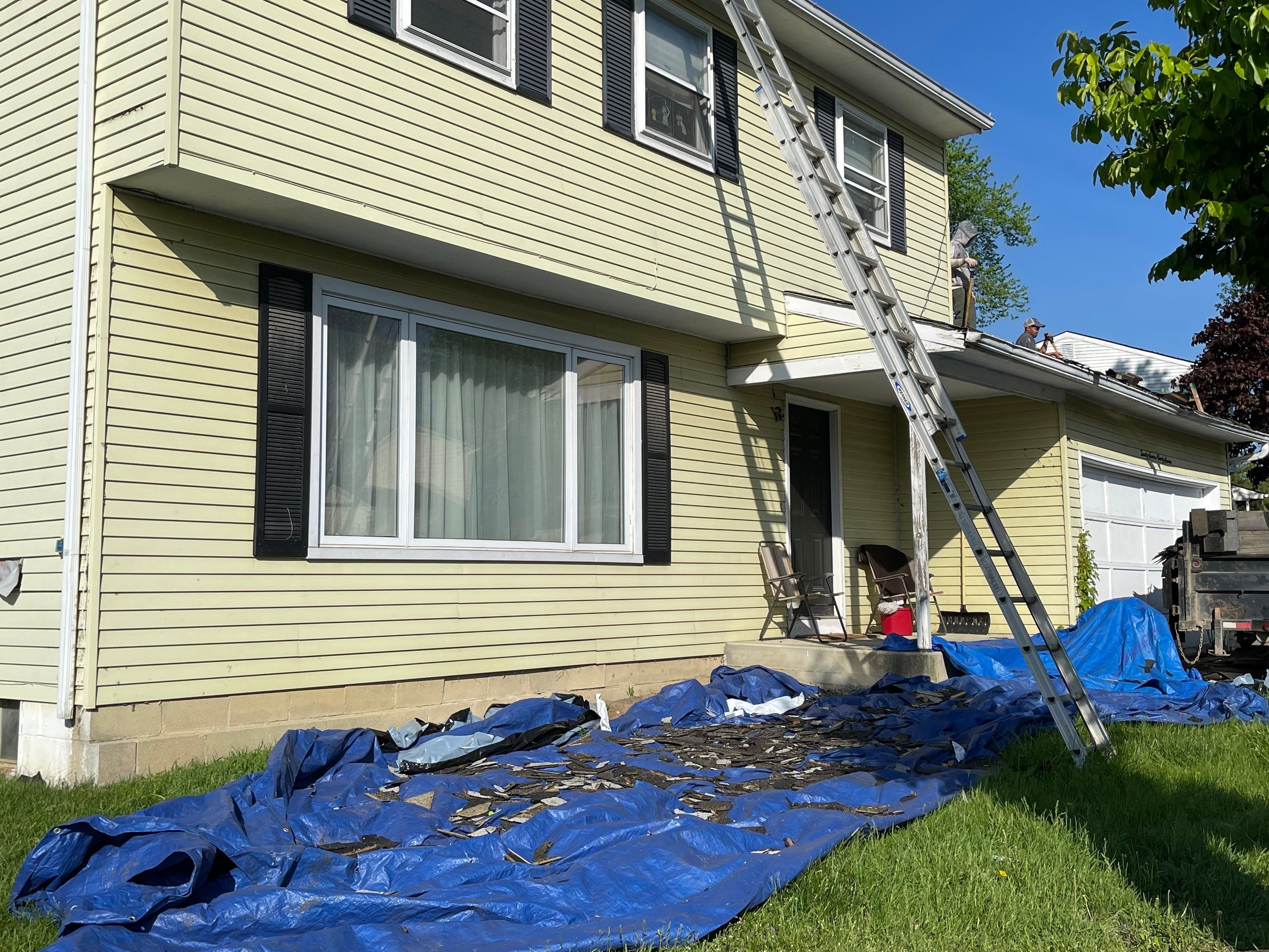 Siding Installation using Exterior Portfolio Vinyl Siding by SOS Home Ohio 