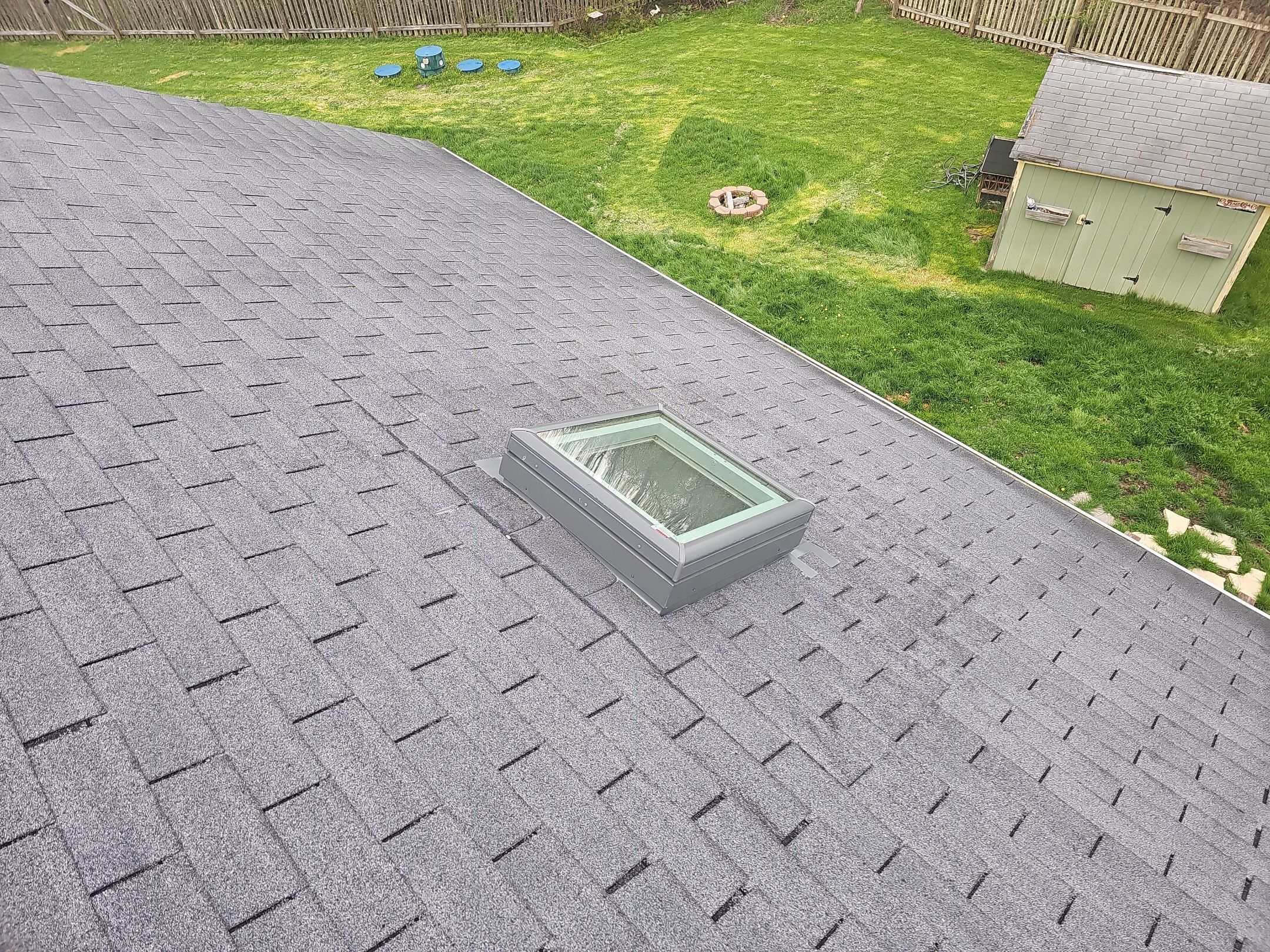 ATLAS PINNACLE COLOR: PRISTINE BLACK by Eagle Eye Roofing