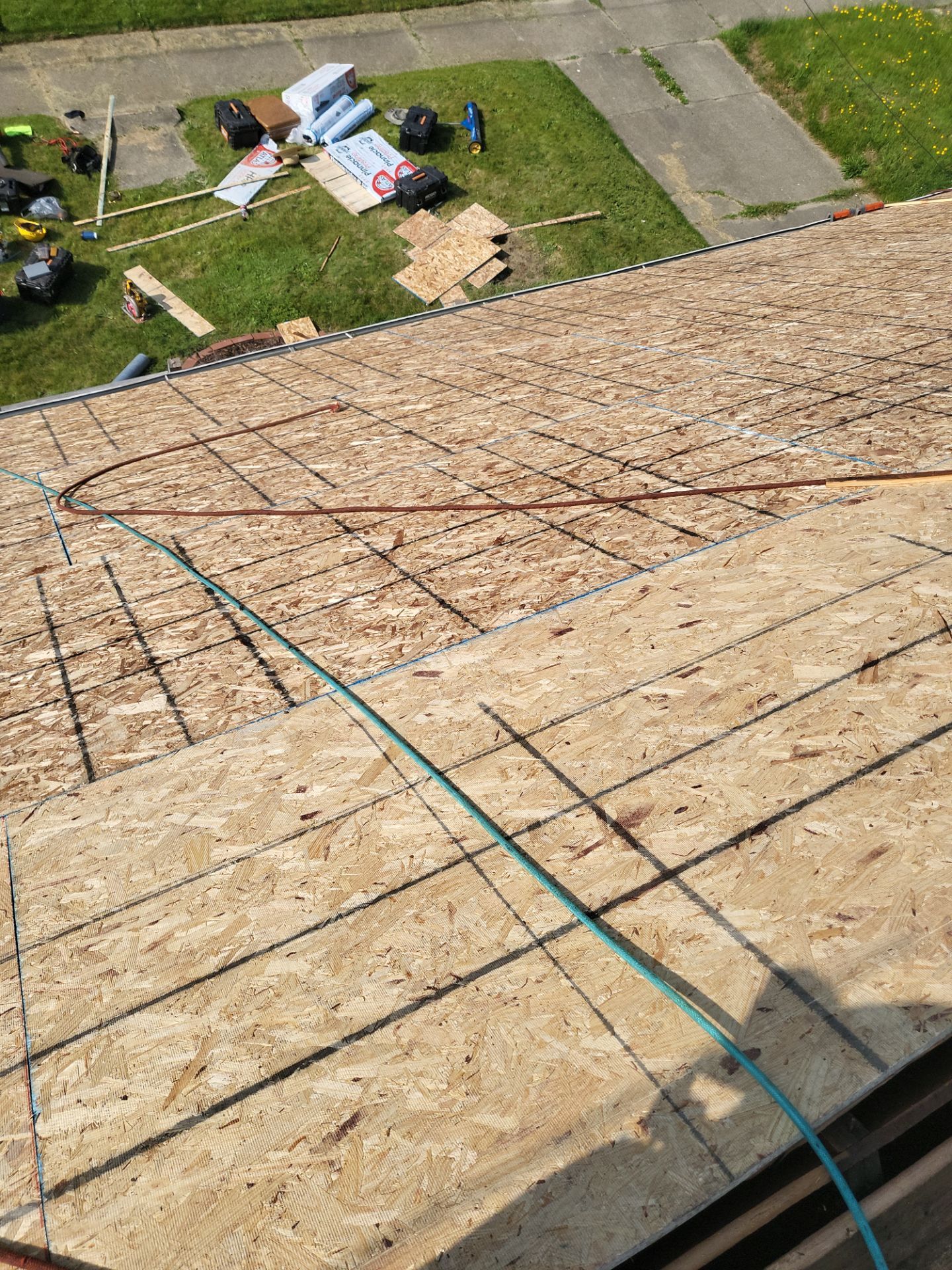 Atlas Pinnacle, Color, Copper Canyon, Drip Edge, Color, White by Eagle Eye Roofing