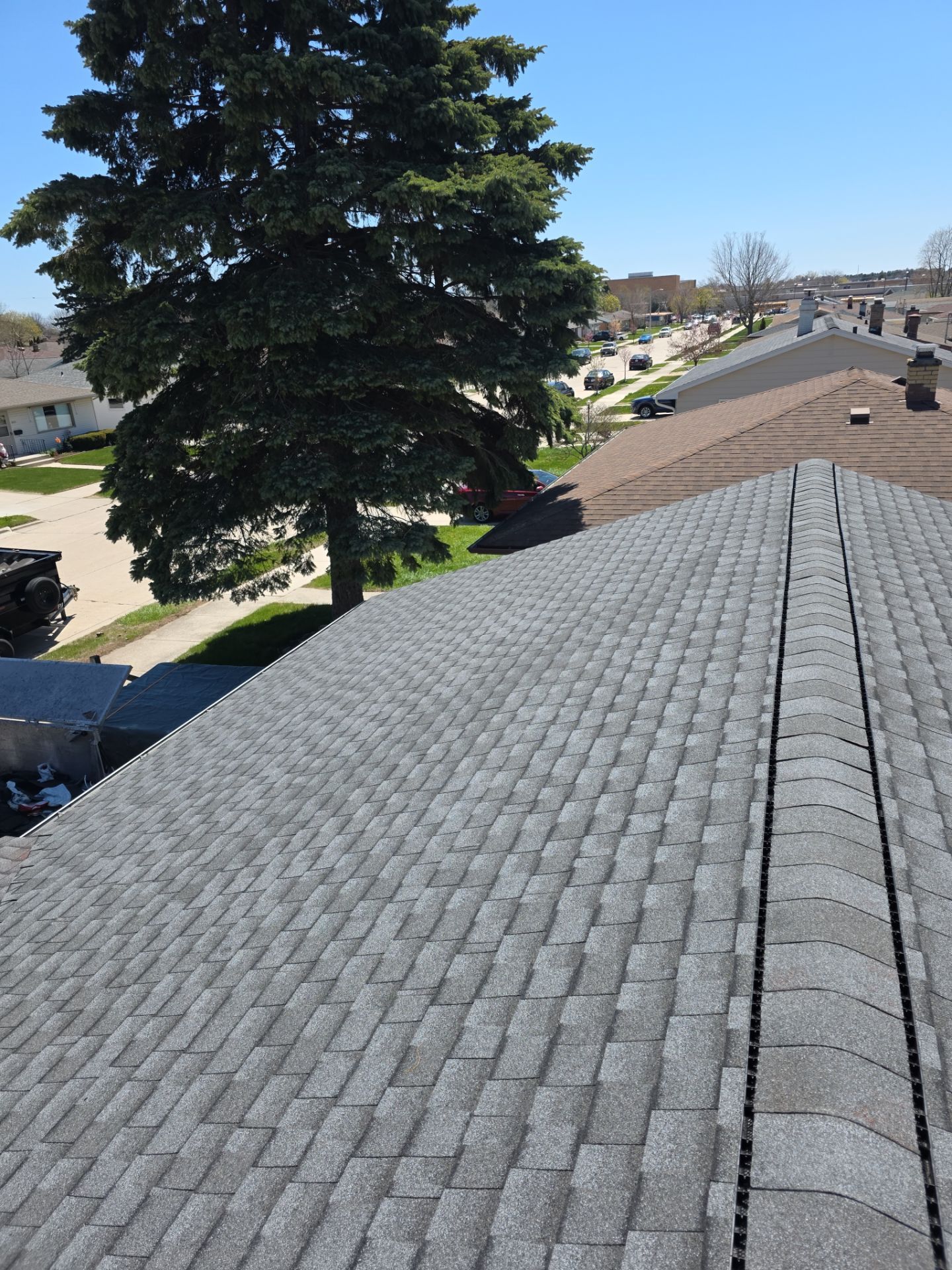 UHDZ BEAUTIFUL ROOF  by Gellings Roofing & Siding