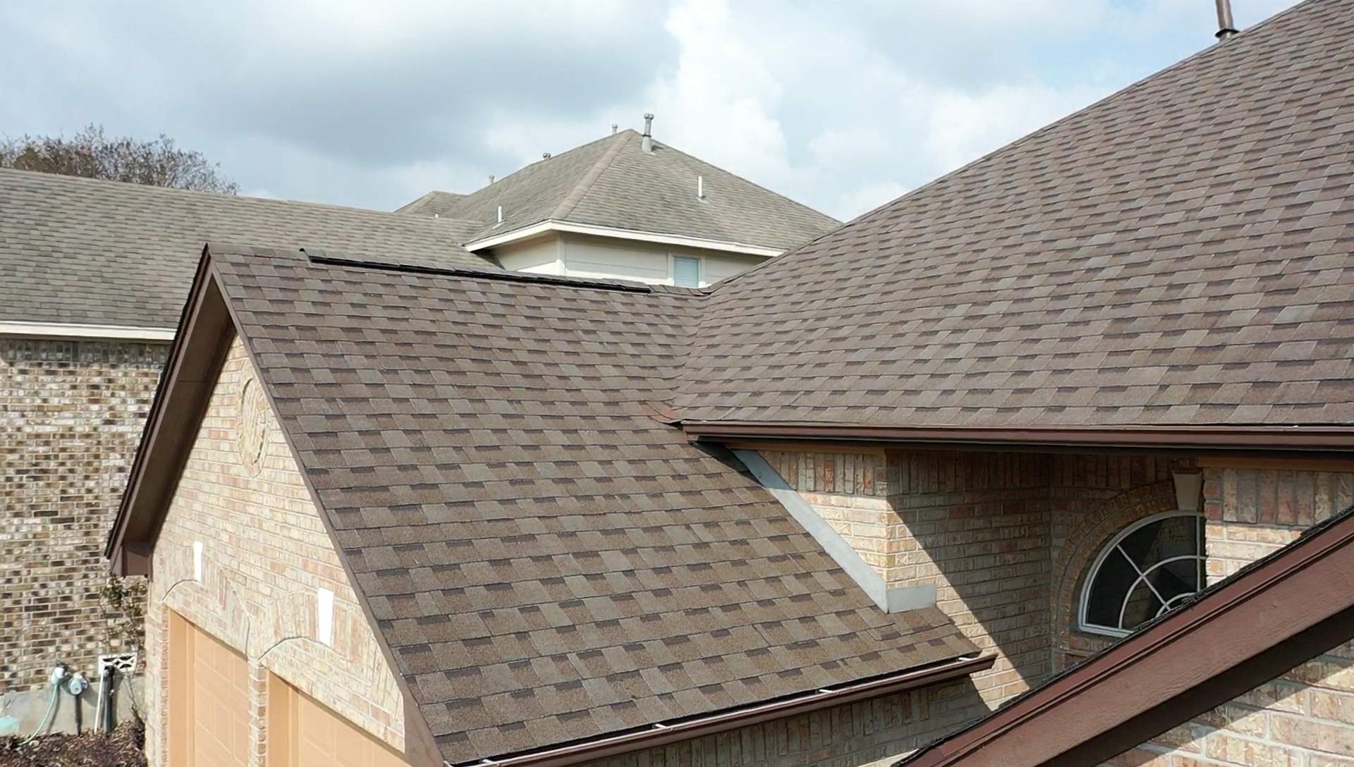 Residential Roof Replacement using Pinnacle Pristine 30 Year Laminate Shingles by Premier Roofing and Contracting