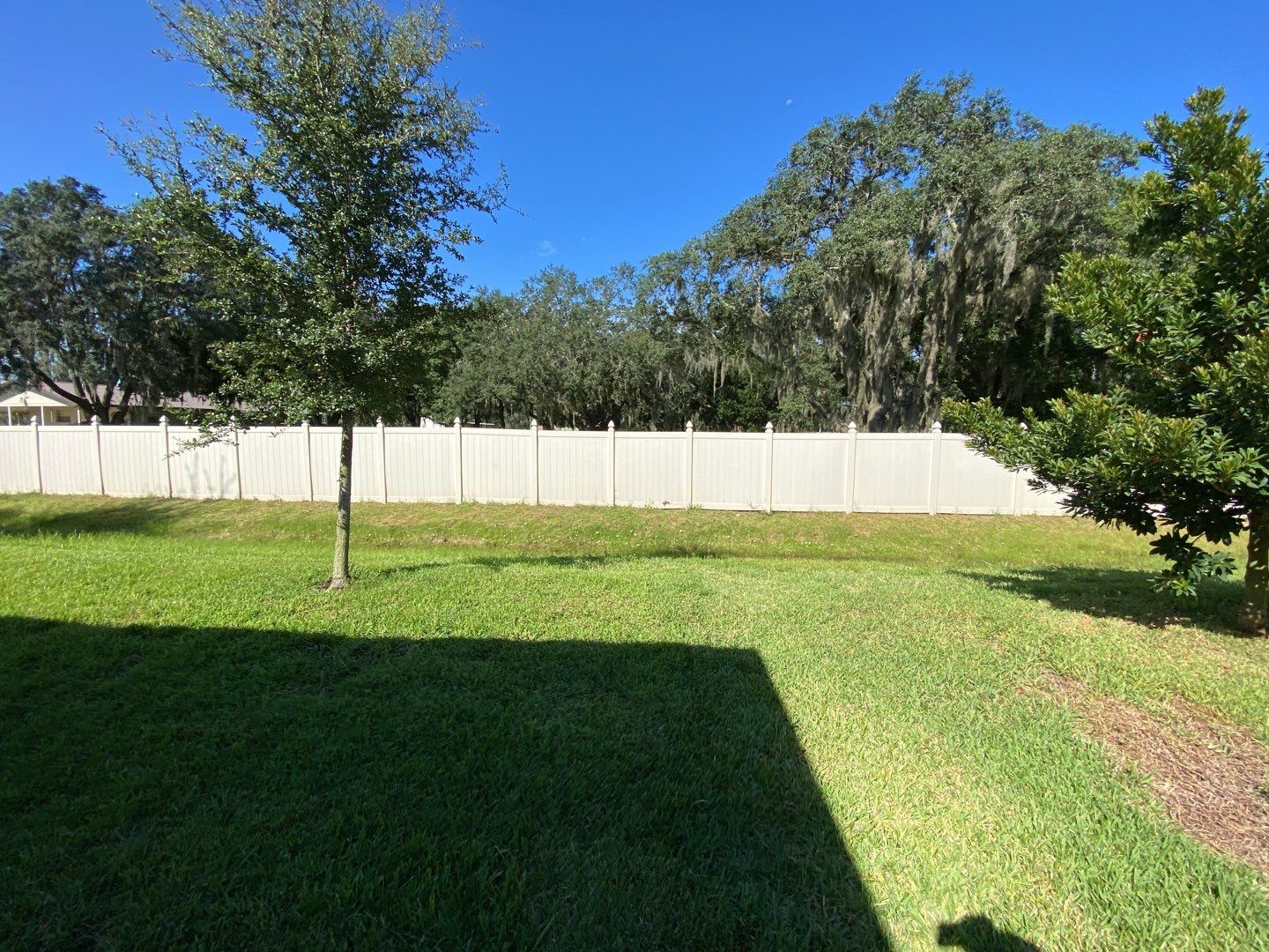 Riverview, FL 6 ft. White Vinyl Privacy Fence  by Asap fence and gates, LLC