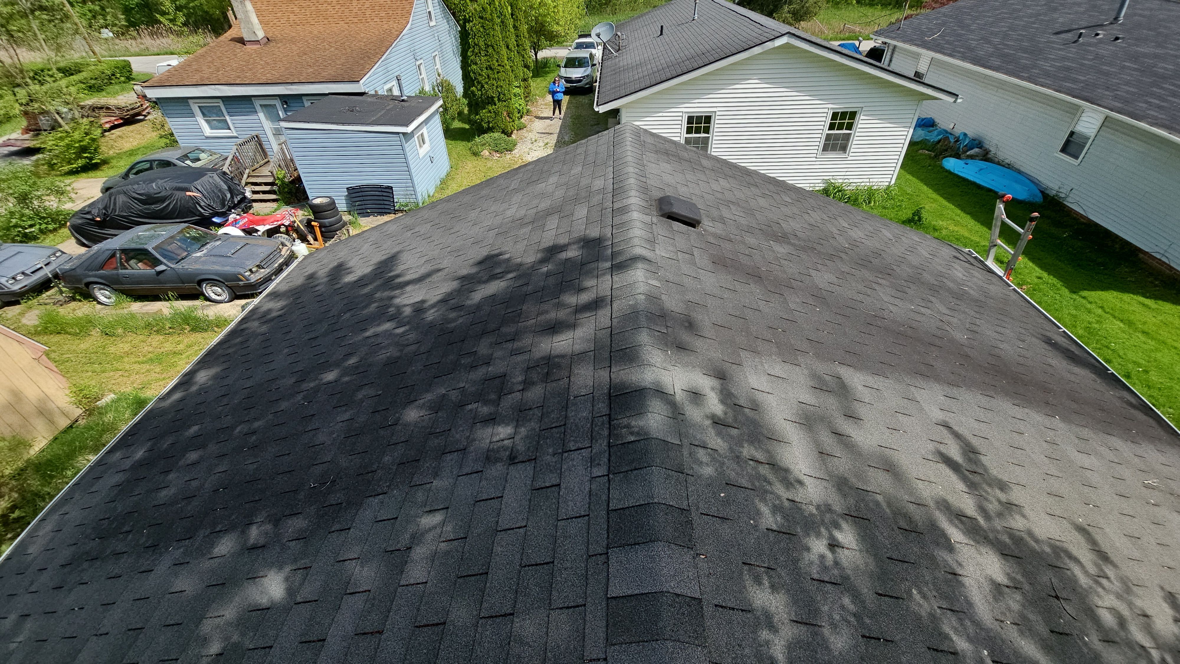 Atlas Pinnacle, Color, Coastal Granite, Drip Edge, Color, Birch White by Eagle Eye Roofing