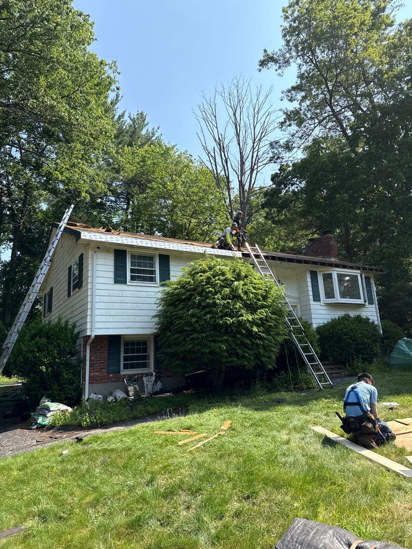 Roof & Exterior Renovation – Chelmsford, MA by Mighty Dog Roofing of Greater Middlesex County