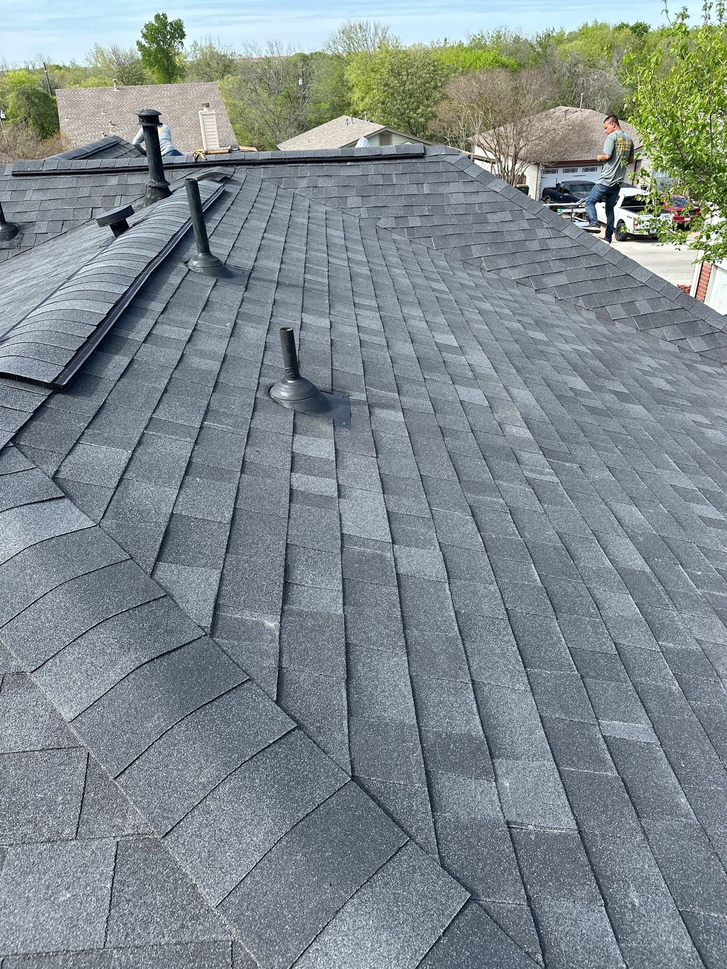Residential Roofing Installation Owens Corning Oakridge Onyx Black by DeZign Roofing & Exteriors