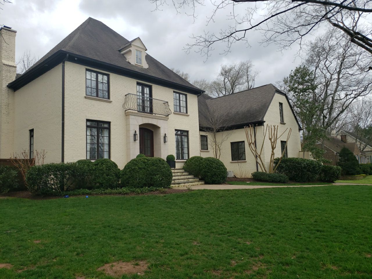 Presidential Shake Install by Paragon Roofing