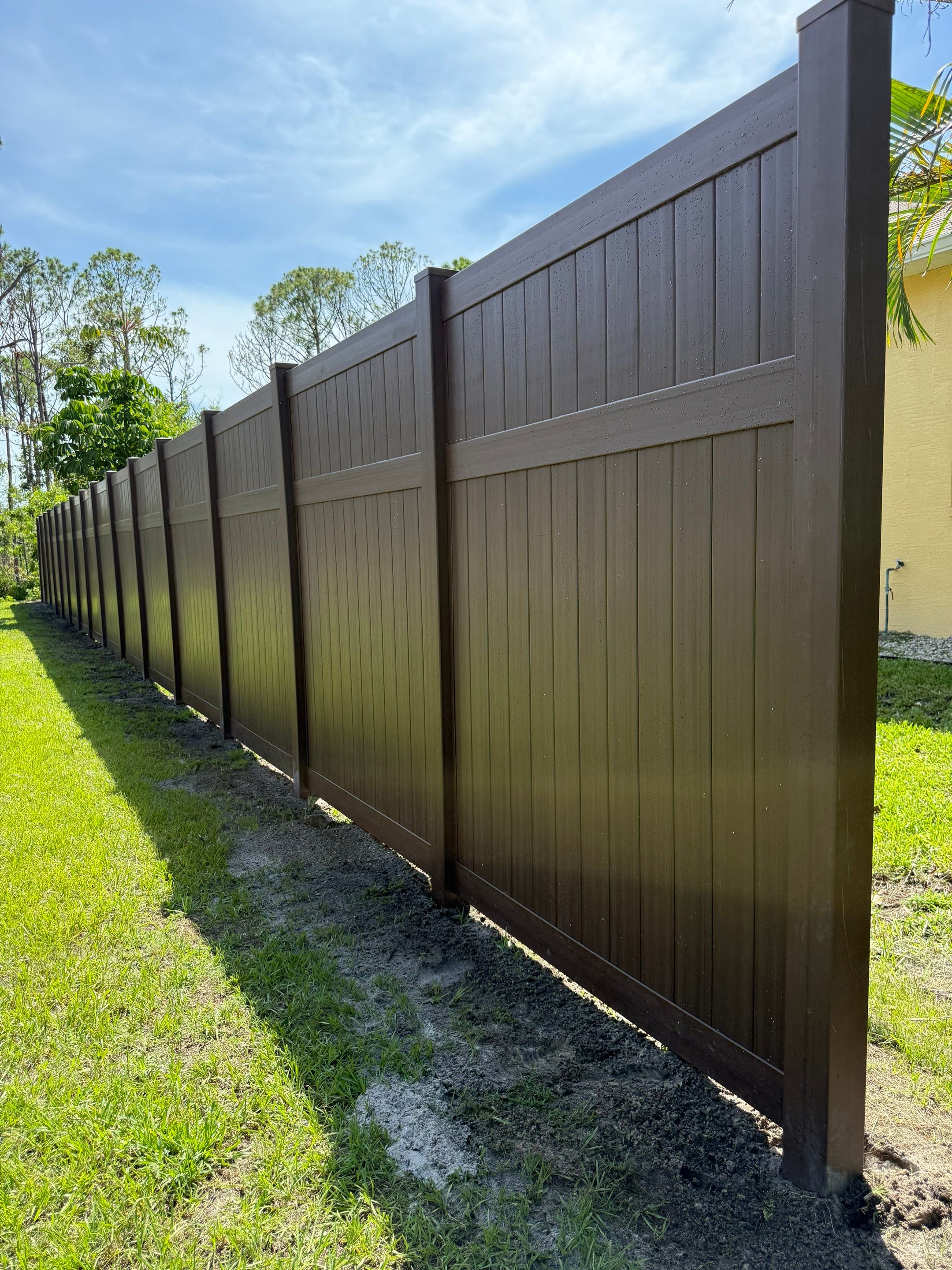 2650 Lemon Ave  by H&Y Fence