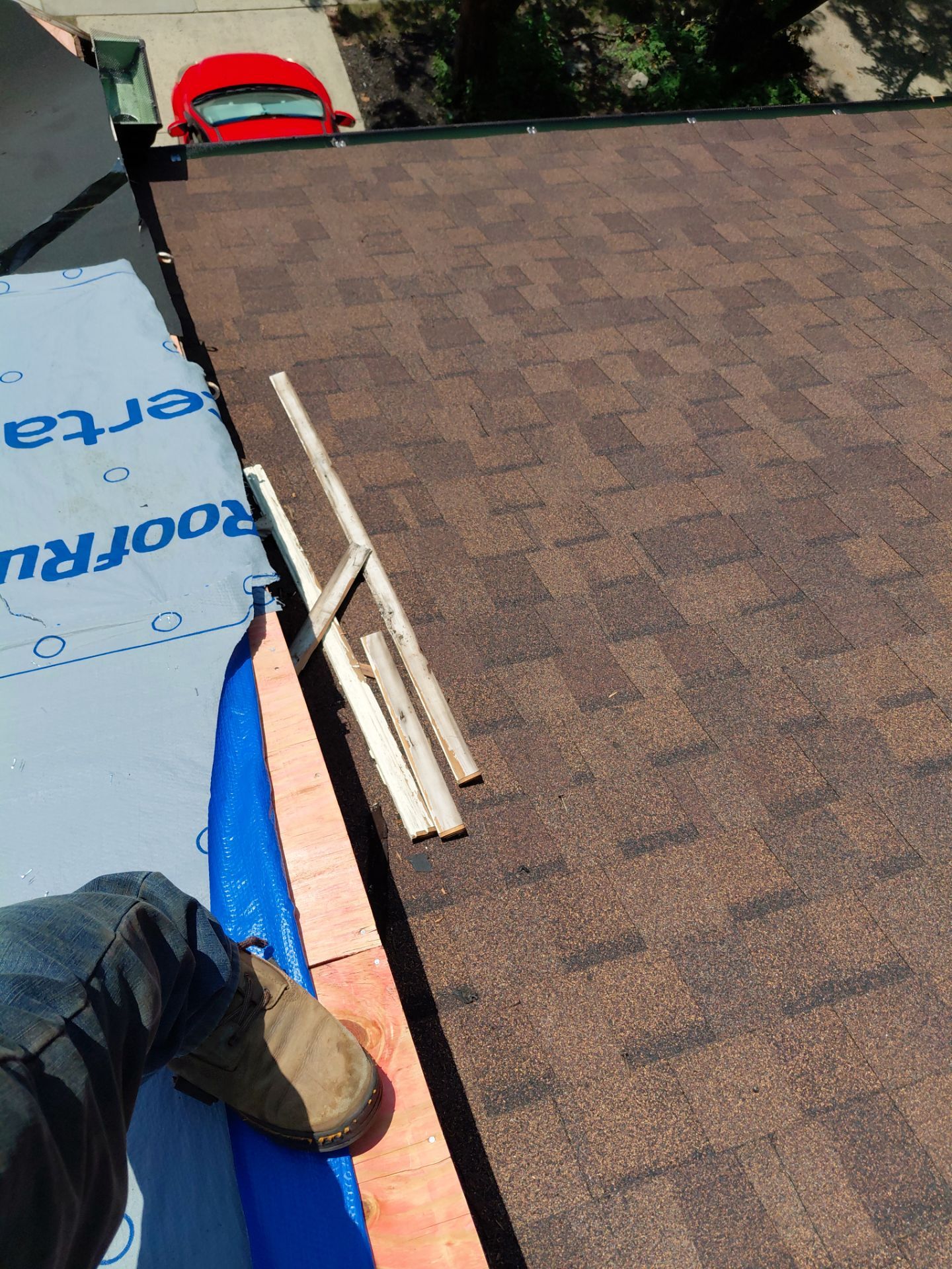 Alexandria: Residential Roof with CertainTeed Landmark Pro in Max Def Burnt Sienna by RM Banning, Inc.