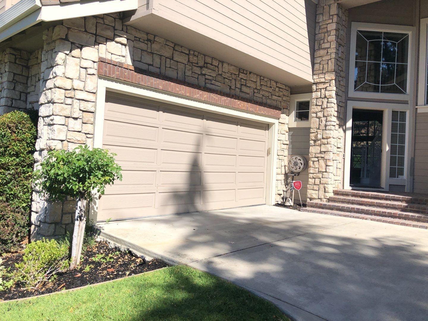 Garage Door Install using CHI Shaker Panel by Barton Overhead Door