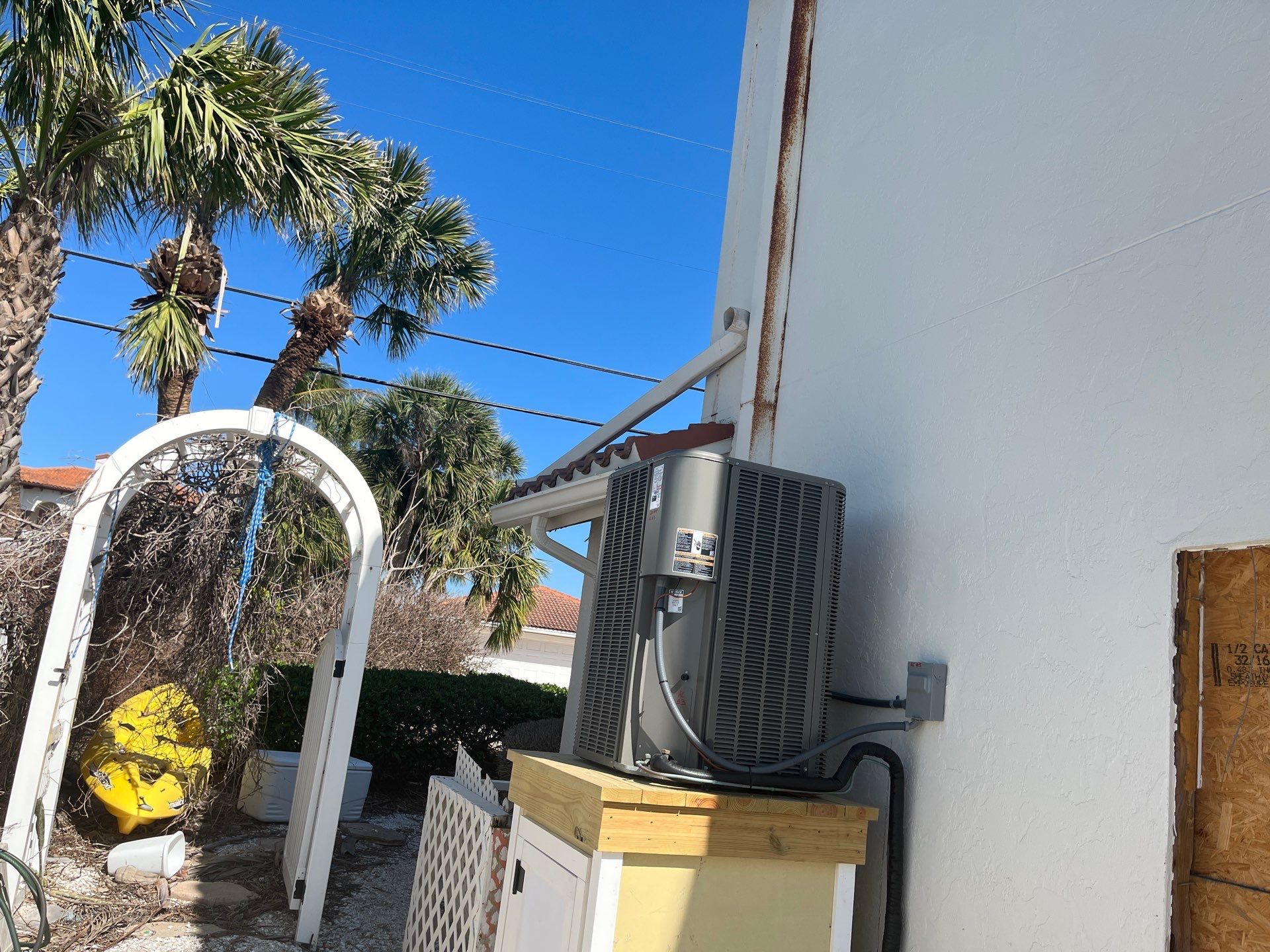 White Soffit and Fascia Upgrade in Nokomis FL by Gutter Professors